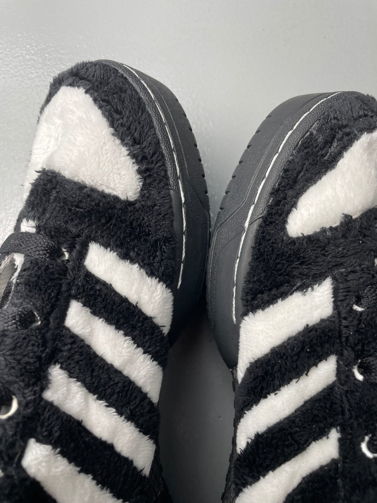 adidas Originals by Jeremy Scott A/W 2011 JS Panda Bear - size 42 2/3
