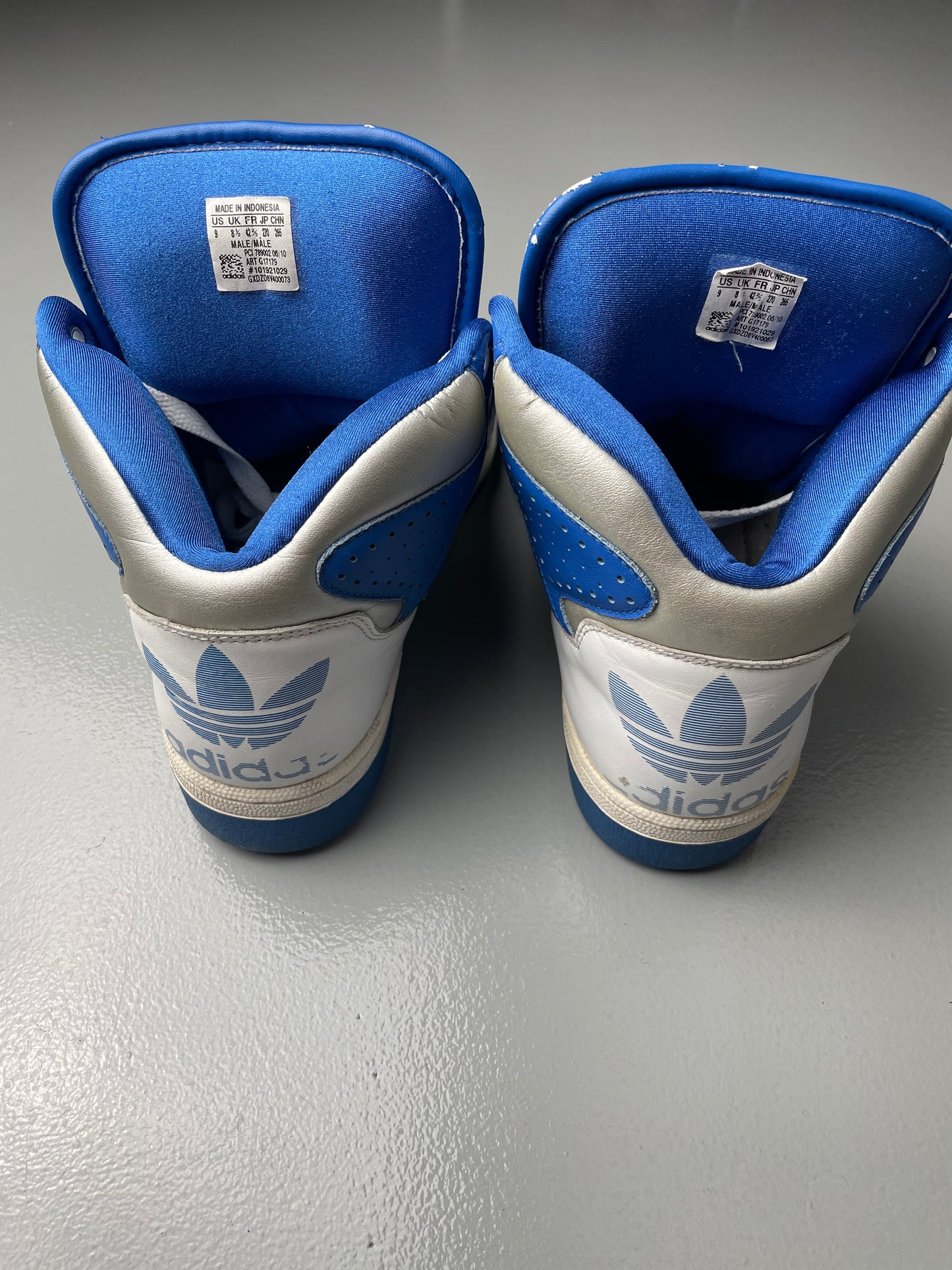 adidas Originals by Jeremy Scott A/W 2010 JS License Plate New York - size 42 2/3