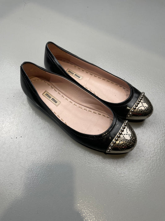 Miu Miu metal toe flats - size 37