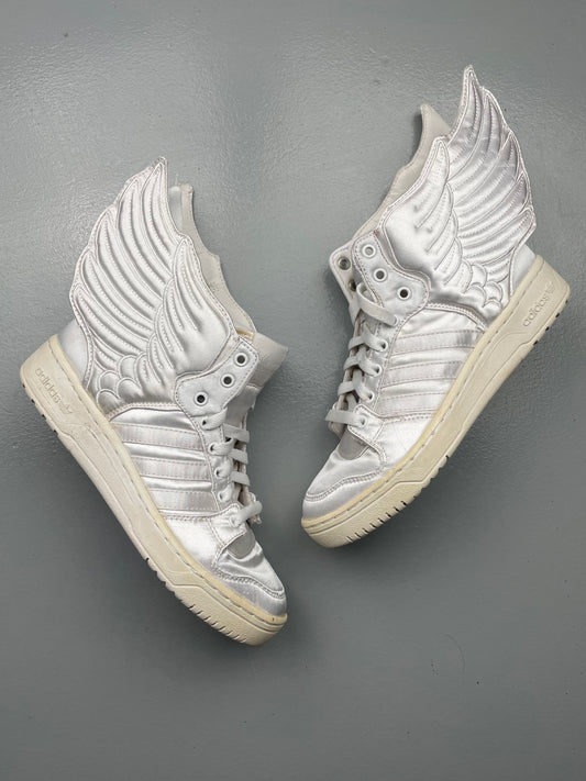 adidas X Jeremy Scott X 2NE1 - A/W 2011 - JS Wings 2.0 "Satin" - size 36 2/3
