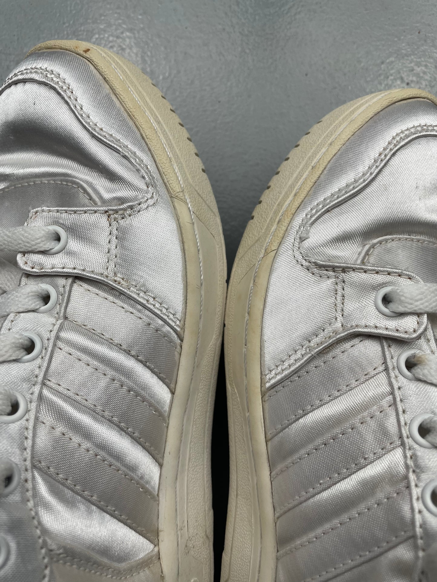 adidas X Jeremy Scott X 2NE1 - A/W 2011 - JS Wings 2.0 "Satin" - size 36 2/3