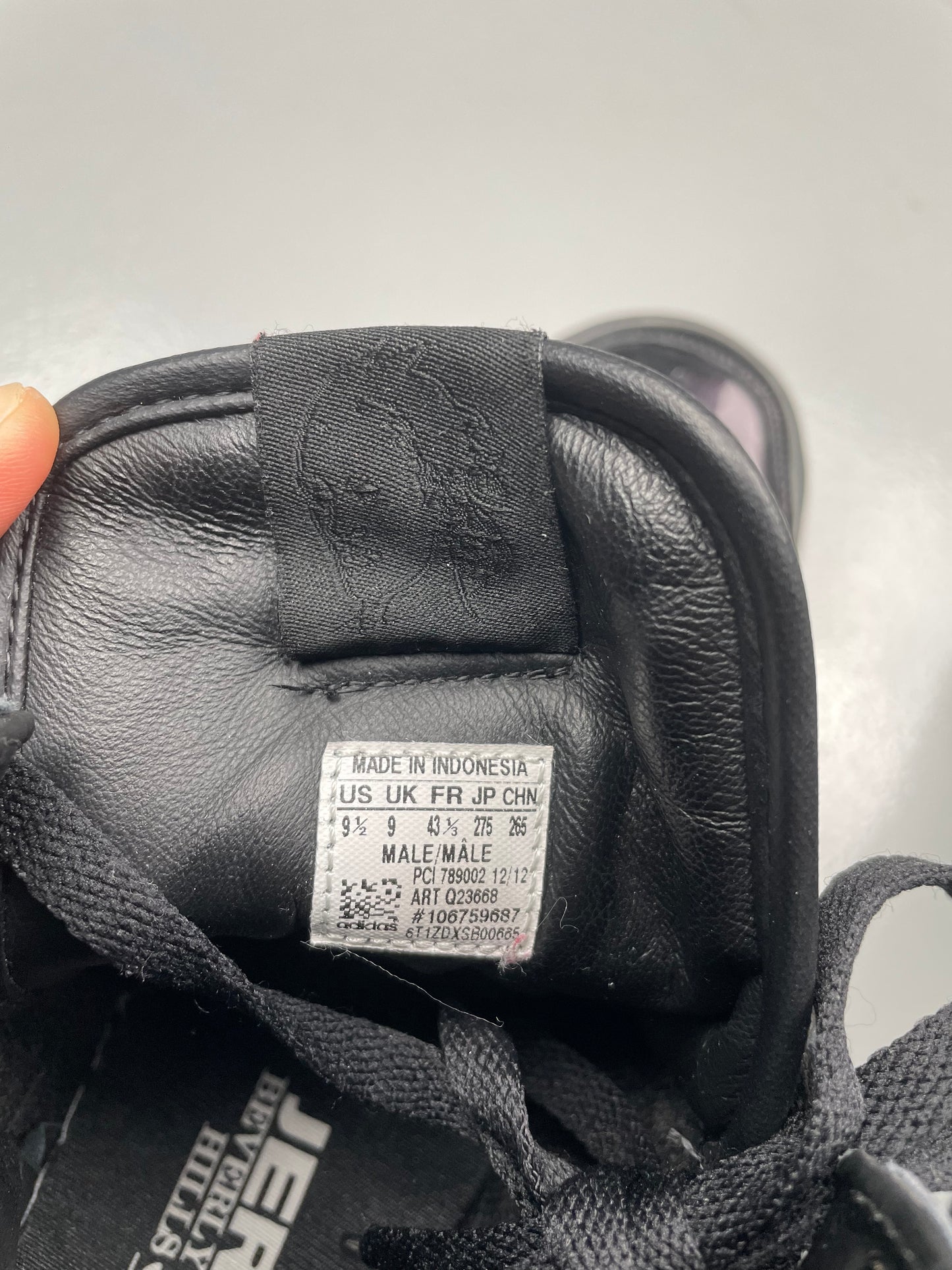 adidas Originals by Jeremy Scott S/S 2013 JS Wings 2.0 "Patent Black" - size 43 1/3