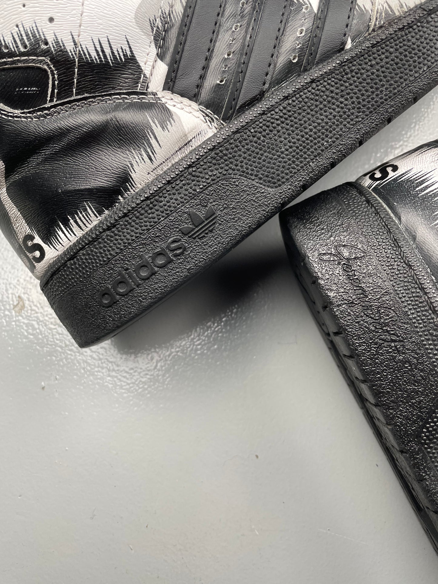 adidas Originals by Jeremy Scott A/W 2015 Instinct Hi G Leo - size 44