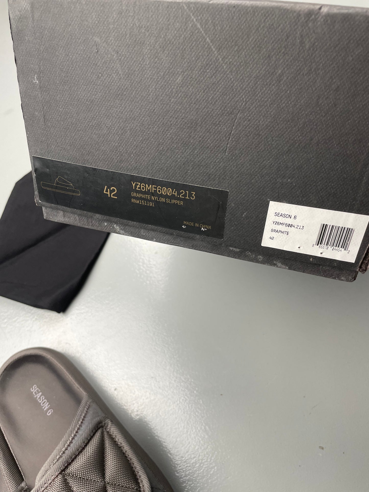 YEEZY Season 6 Graphite Nylon Slipper - size 42