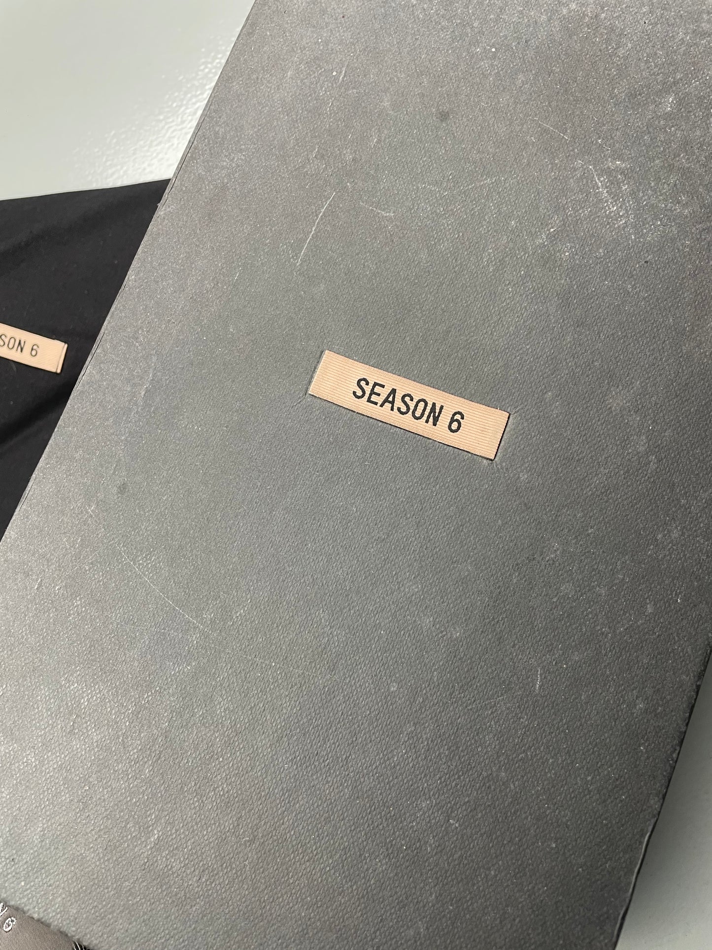 YEEZY Season 6 Graphite Nylon Slipper - size 42