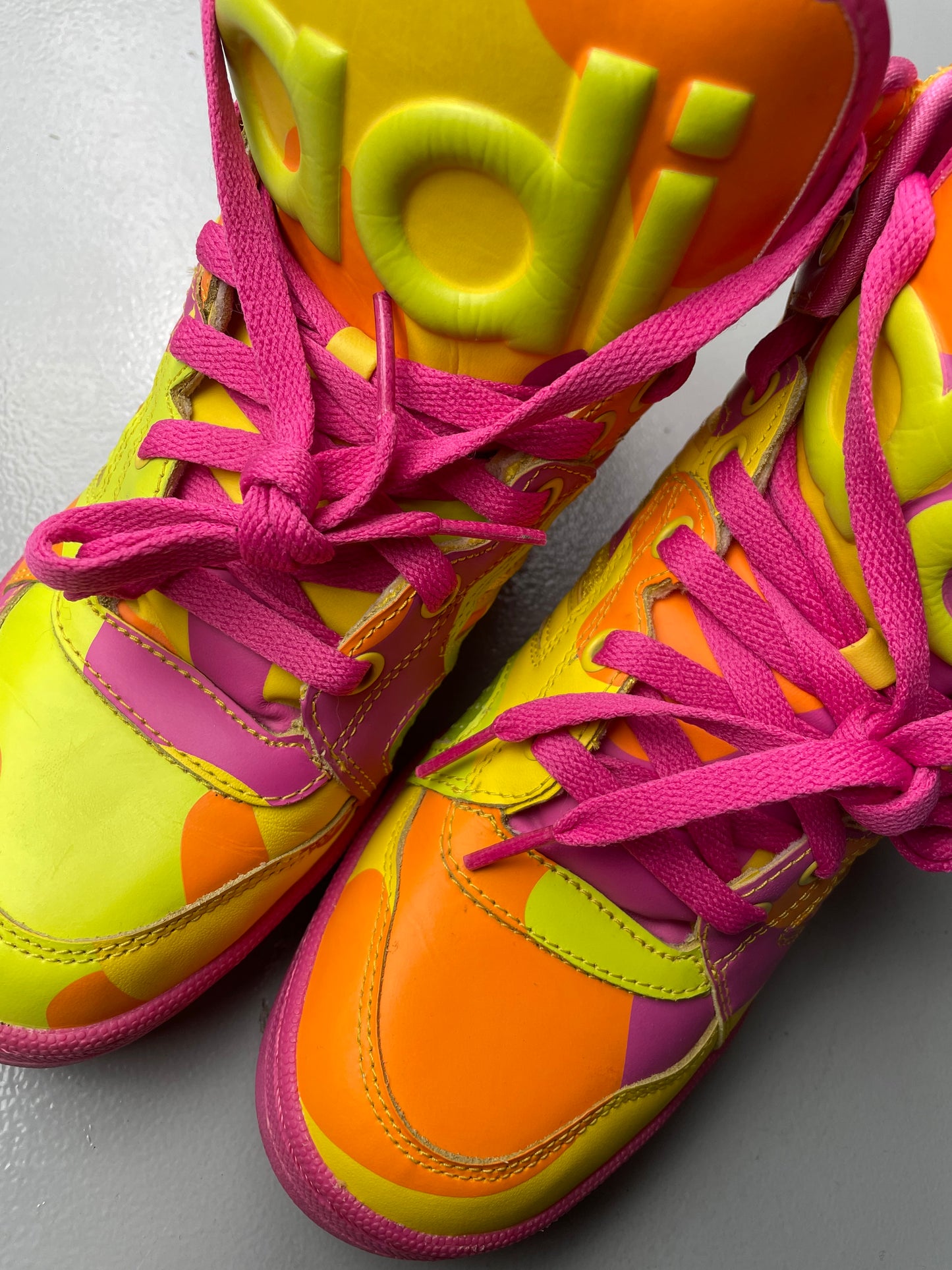 adidas Originals by Jeremy Scott A/W 2013 JS Instinct Hi Neon Camo - size 38