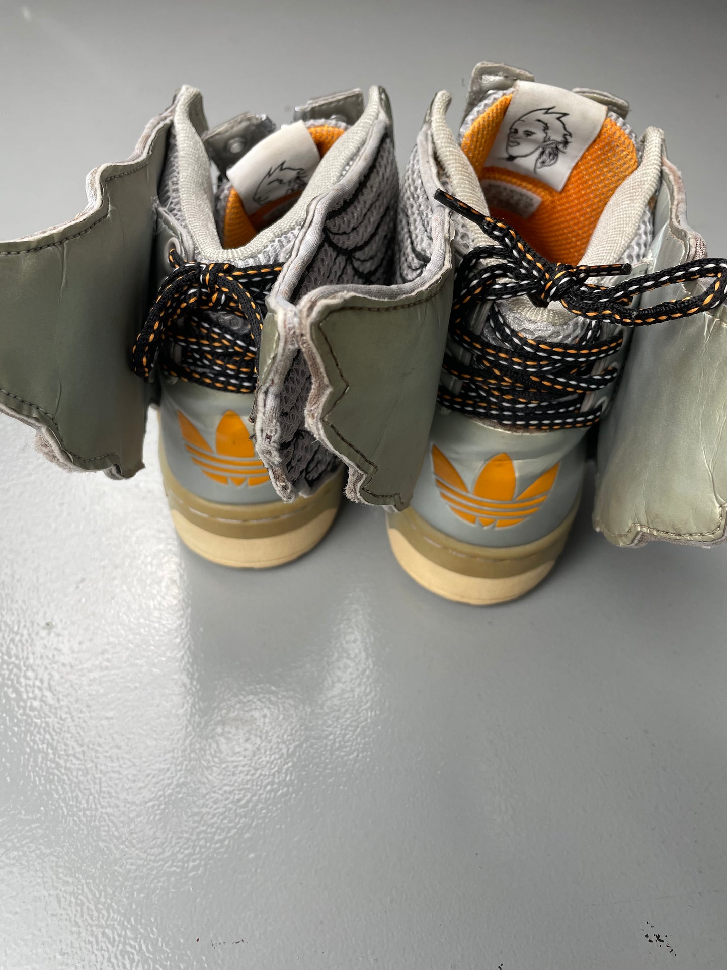 adidas Originals by Jeremy Scott A/W 2012 JS Wings 2.0 (Metallic Silver) - size 44