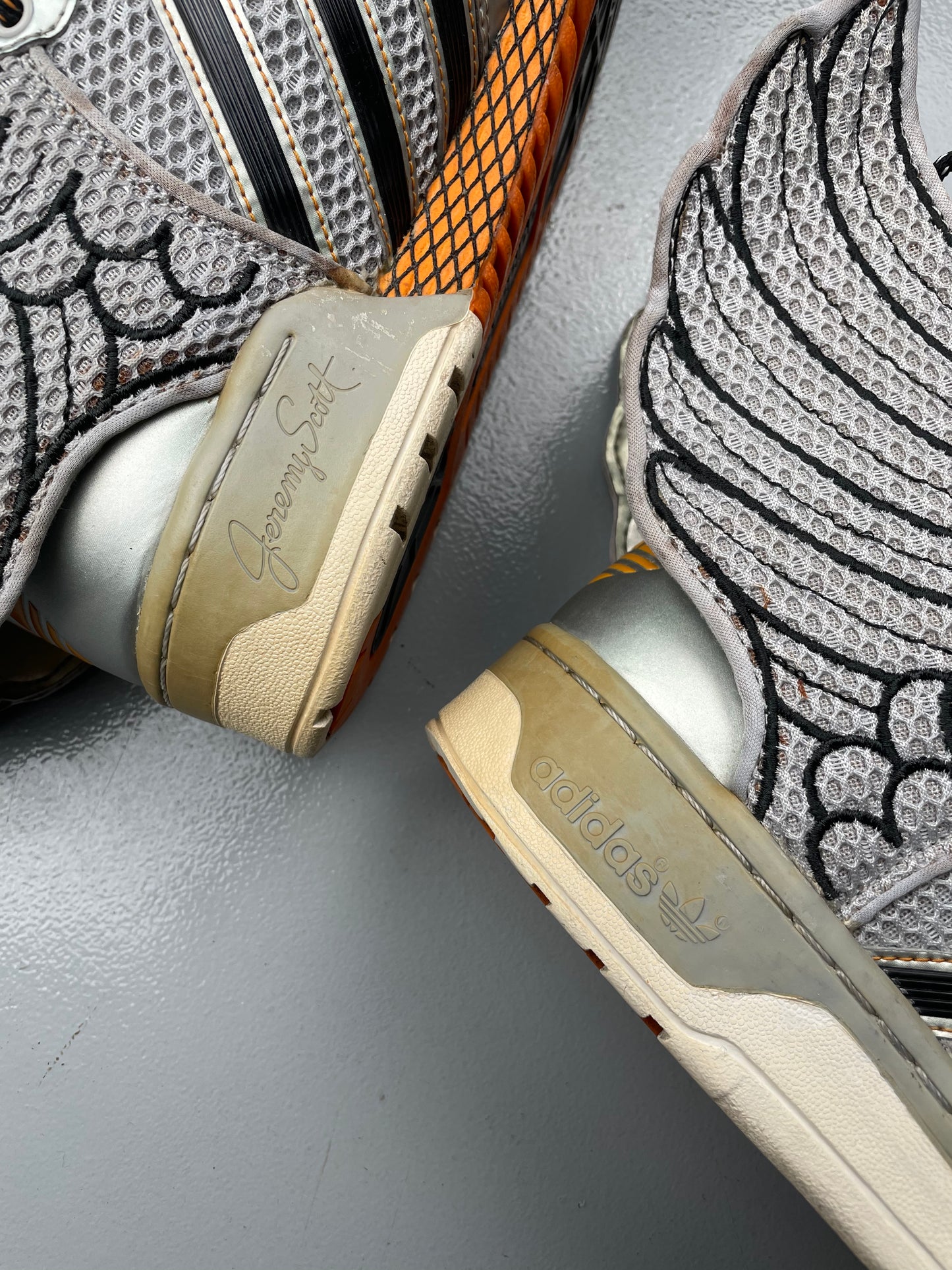 adidas Originals by Jeremy Scott A/W 2012 JS Wings 2.0 (Metallic Silver) - size 44