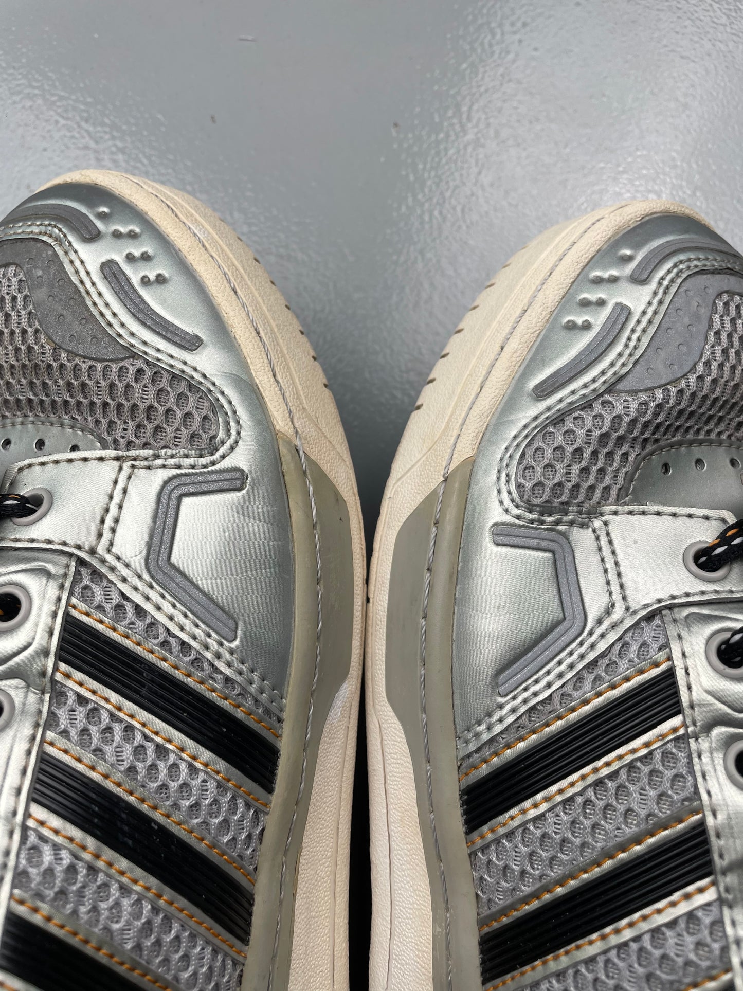 adidas Originals by Jeremy Scott A/W 2012 JS Wings 2.0 (Metallic Silver) - size 44