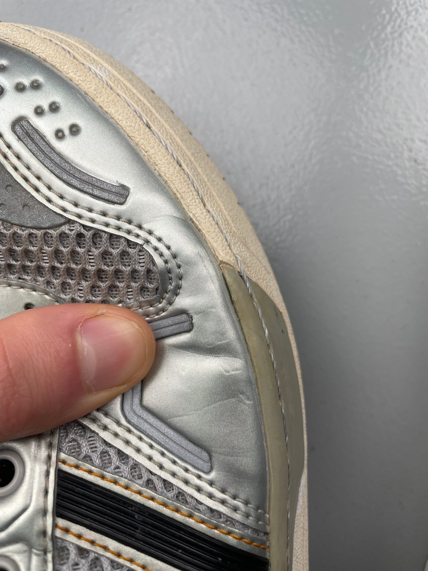 adidas Originals by Jeremy Scott A/W 2012 JS Wings 2.0 (Metallic Silver) - size 44