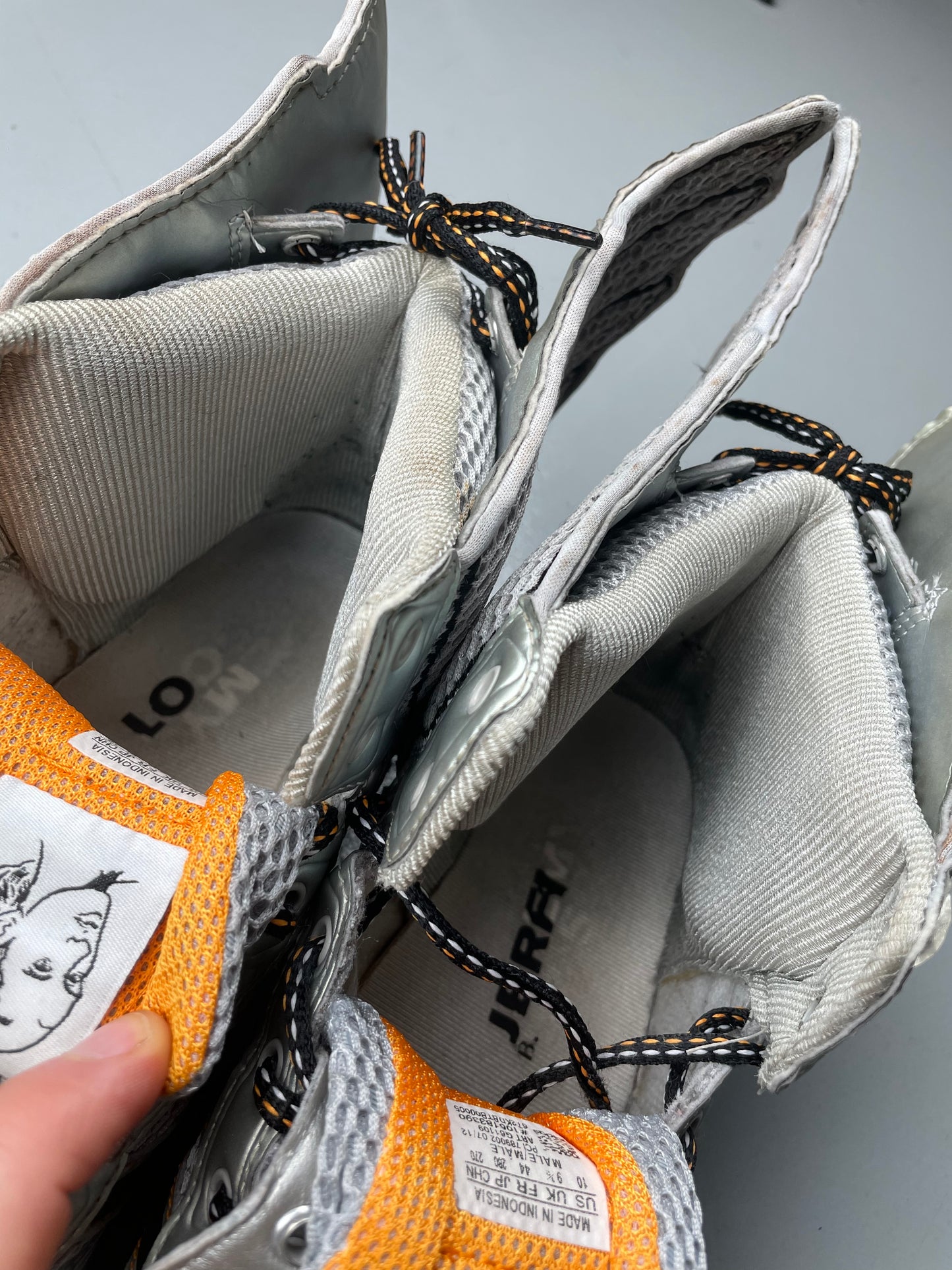 adidas Originals by Jeremy Scott A/W 2012 JS Wings 2.0 (Metallic Silver) - size 44