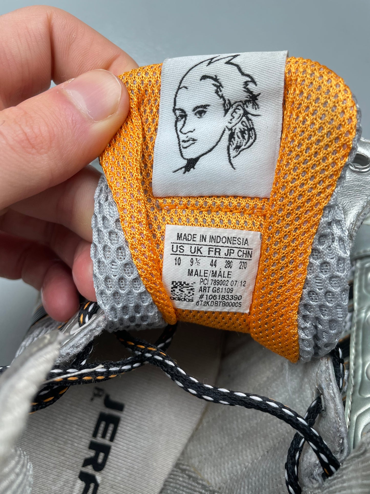 adidas Originals by Jeremy Scott A/W 2012 JS Wings 2.0 (Metallic Silver) - size 44