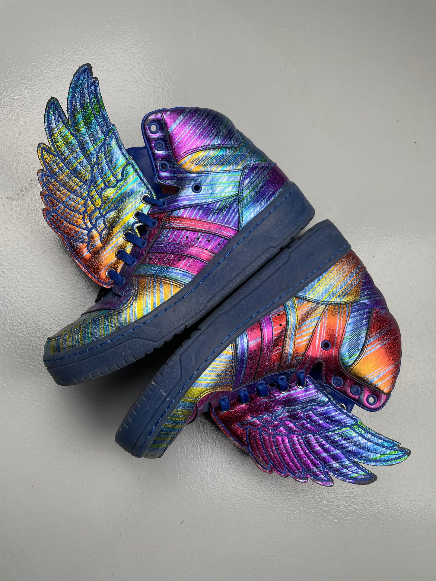 (sample) adidas Originals by Jeremy Scott S/S 2013 JS Wings "Hologram" - size 42 2/3