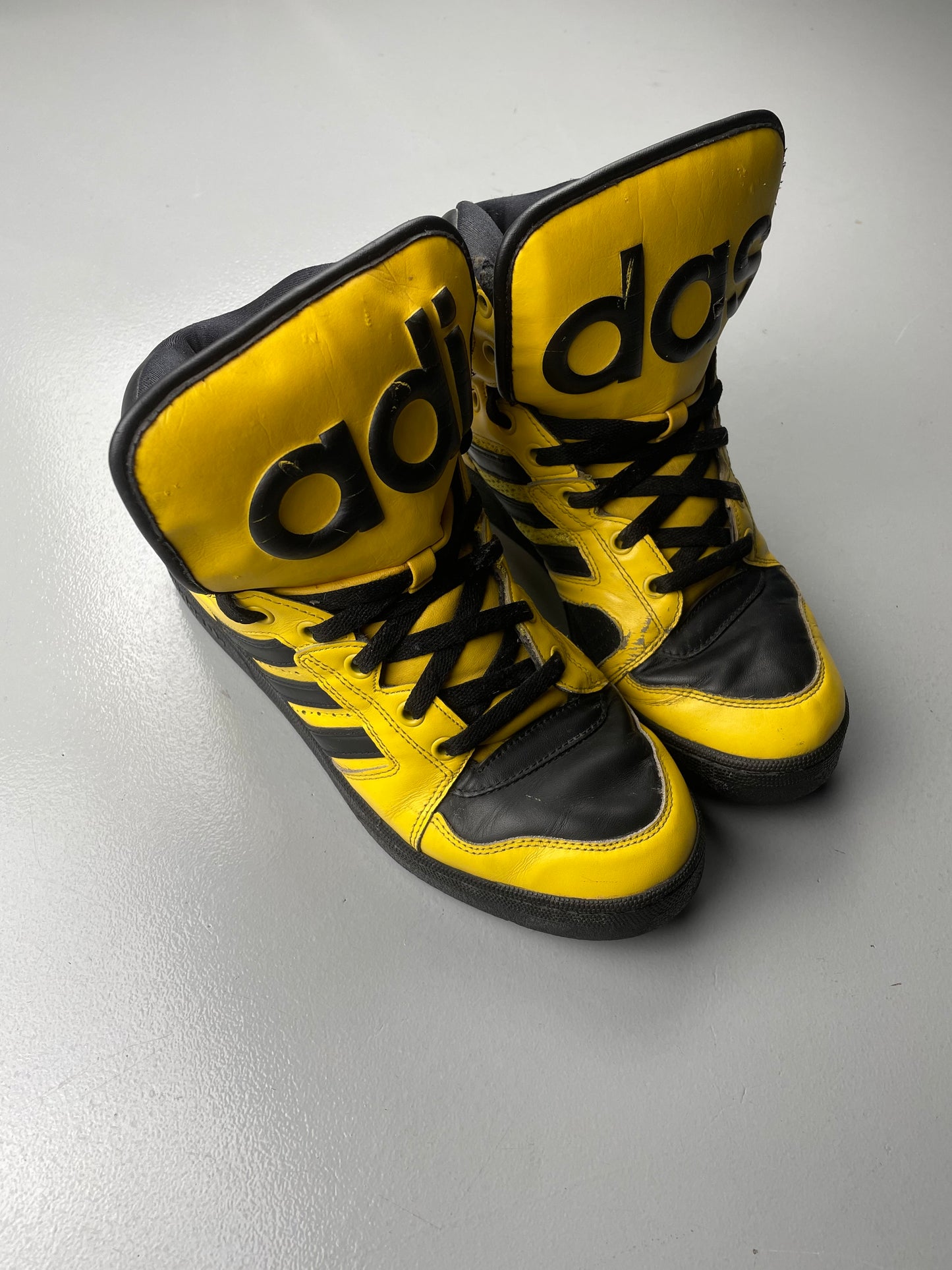 adidas Originals by Jeremy Scott S/S 2012 JS Instinct Hi (black/yellow) - size 43 1/3
