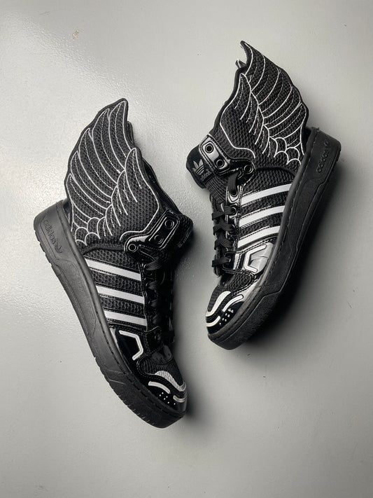 adidas Originals by Jeremy Scott 2015 JS Wings 2.0 Mesh (black) - size 42