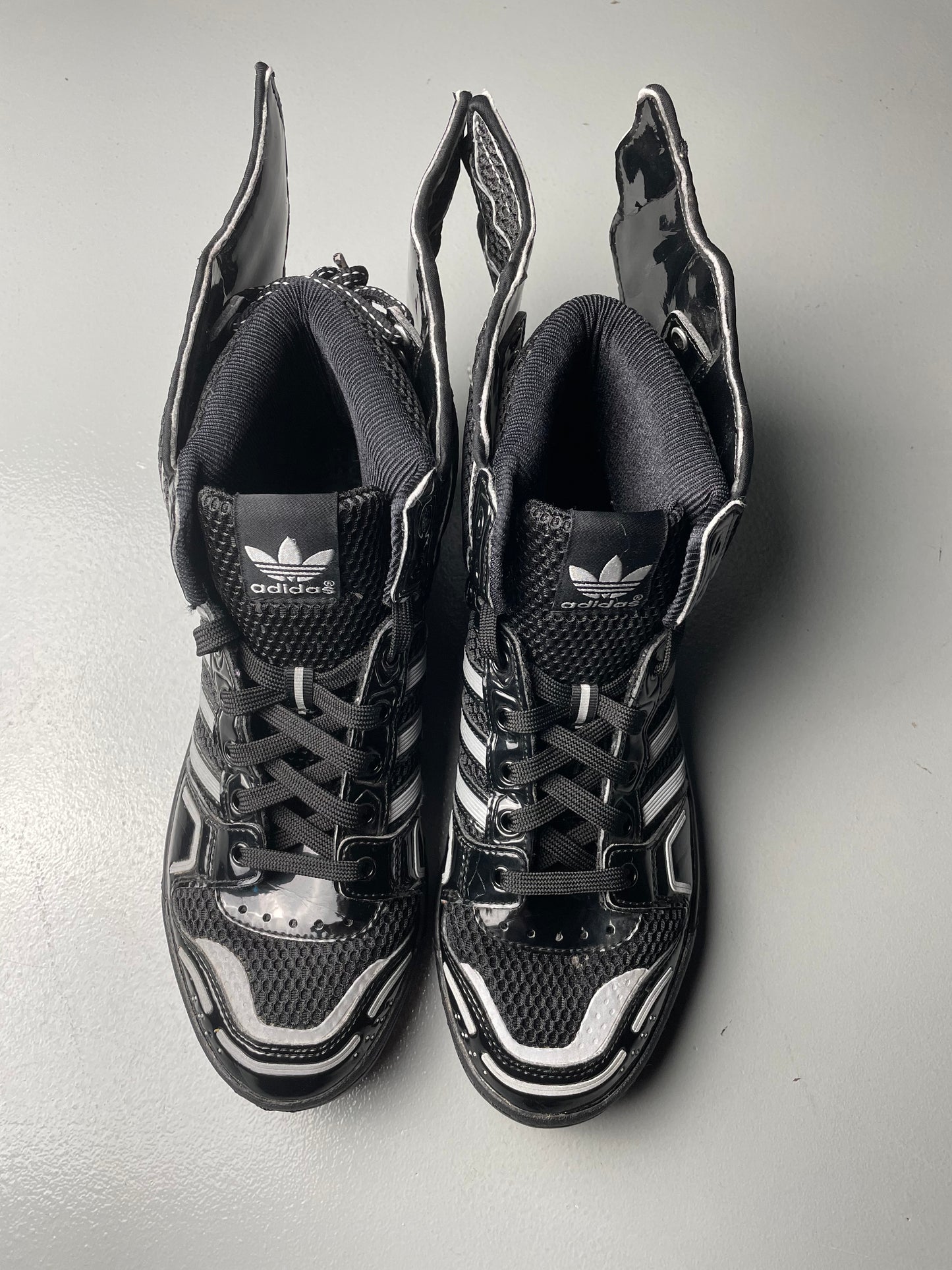 adidas Originals by Jeremy Scott 2015 JS Wings 2.0 Mesh (black) - size 42