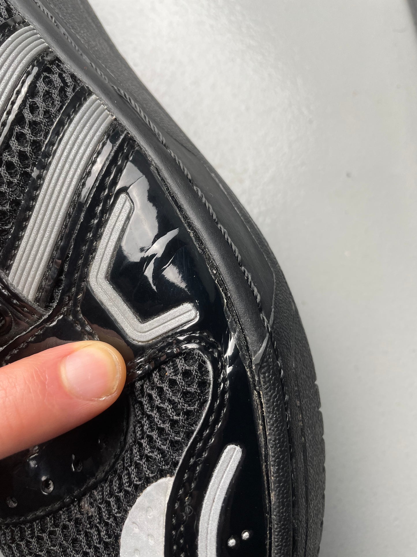 adidas Originals by Jeremy Scott 2015 JS Wings 2.0 Mesh (black) - size 42