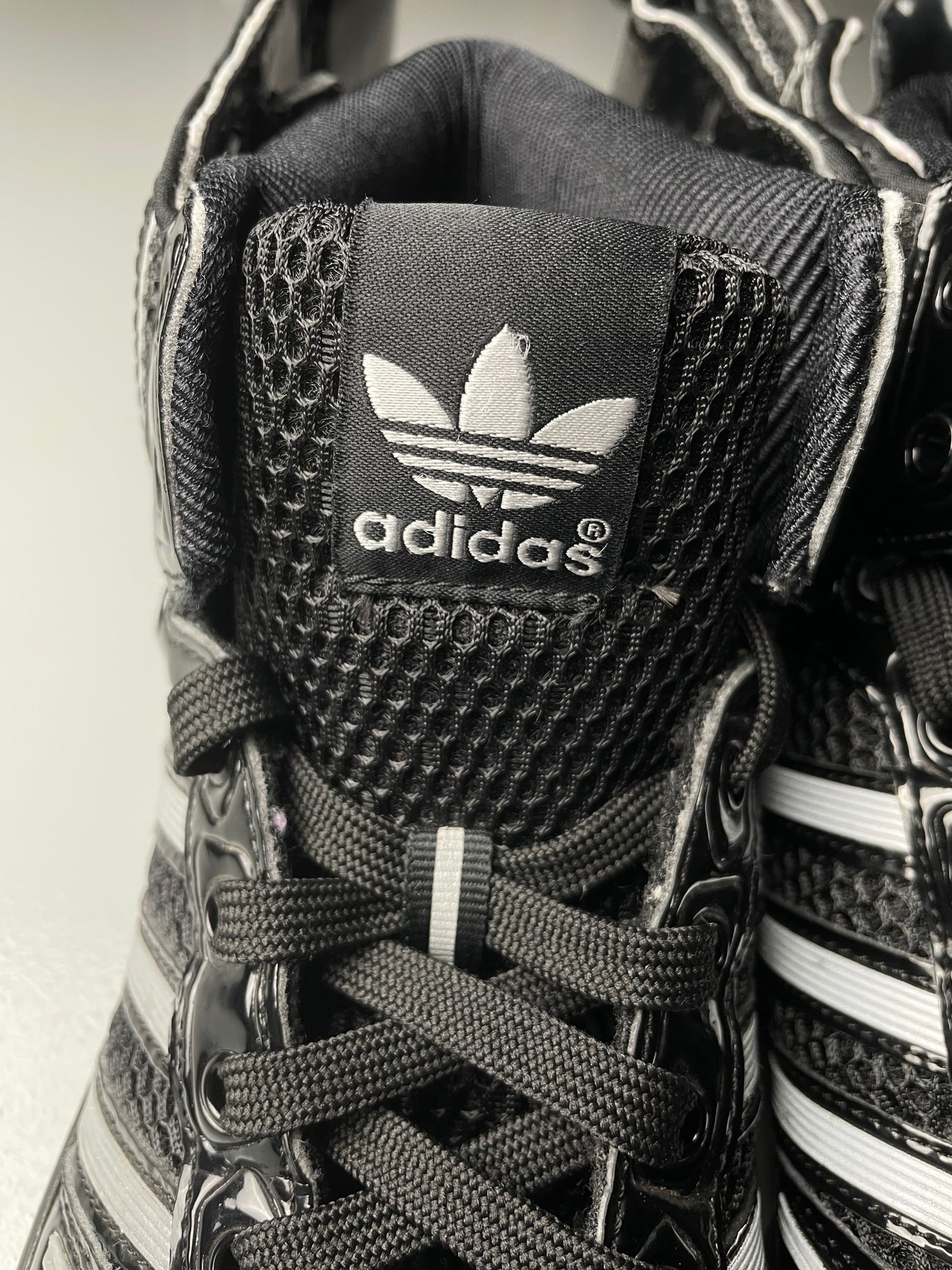 adidas Originals by Jeremy Scott 2015 JS Wings 2.0 Mesh (black) - size 42