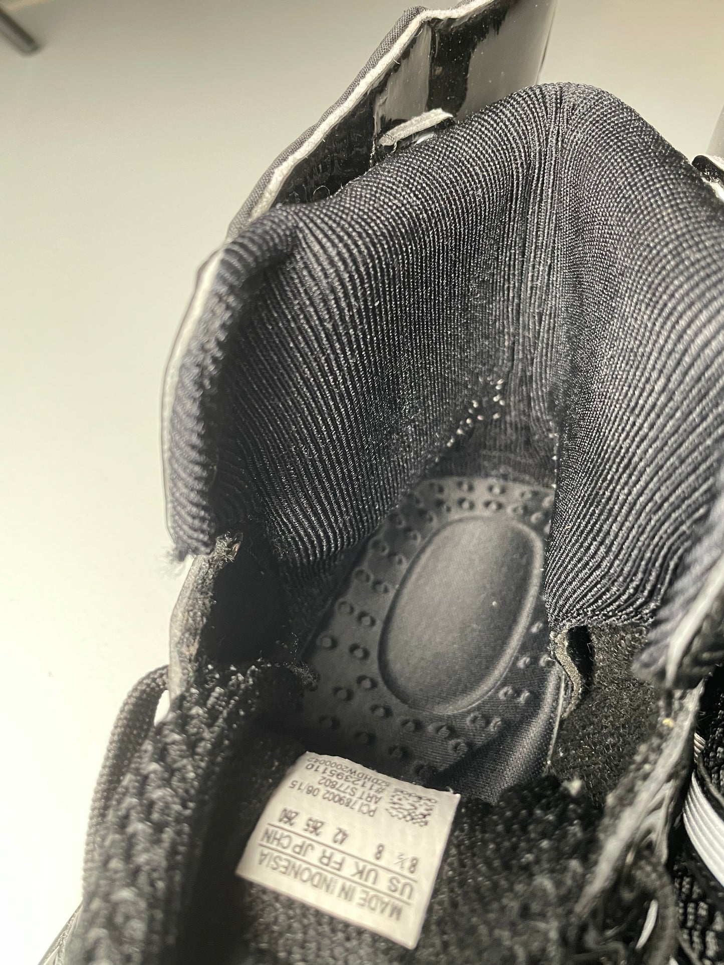 adidas Originals by Jeremy Scott 2015 JS Wings 2.0 Mesh (black) - size 42