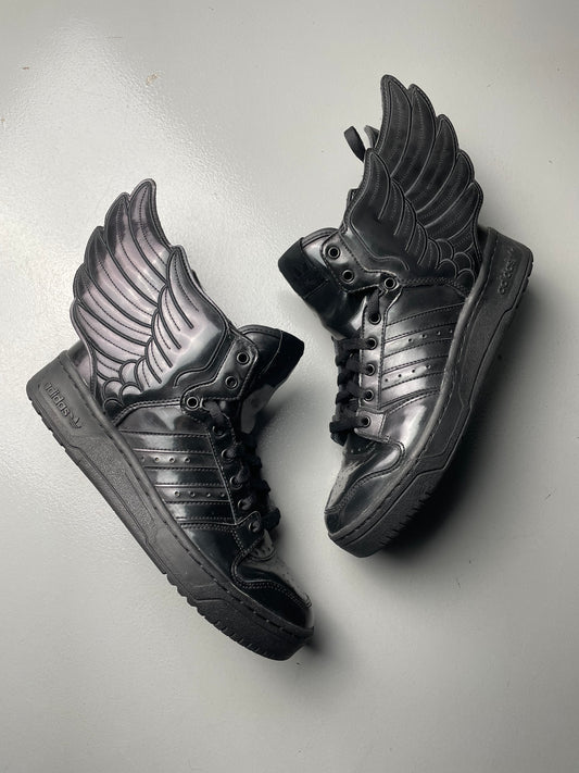 adidas Originals by Jeremy Scott S/S 2013 JS Wings 2.0 "Patent Black" - size 41 1/3