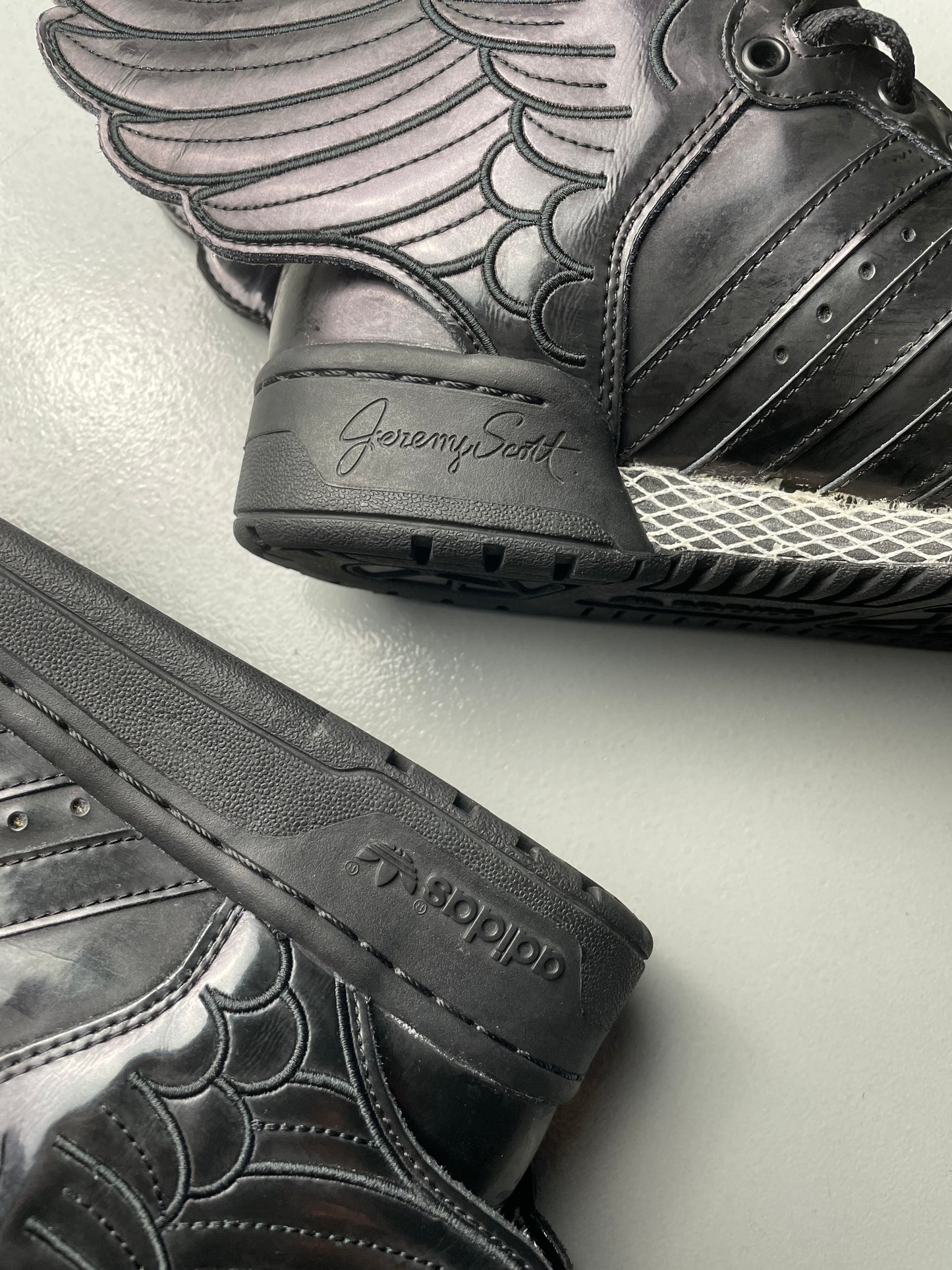 adidas Originals by Jeremy Scott S/S 2013 JS Wings 2.0 "Patent Black" - size 41 1/3
