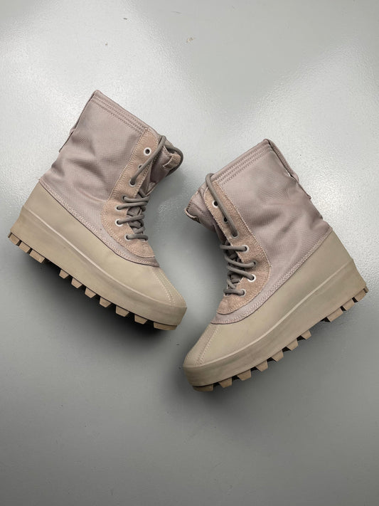 2015 adidas YEEZY Season 1 OG 950 boots (Moonrock) - size 41 1/3