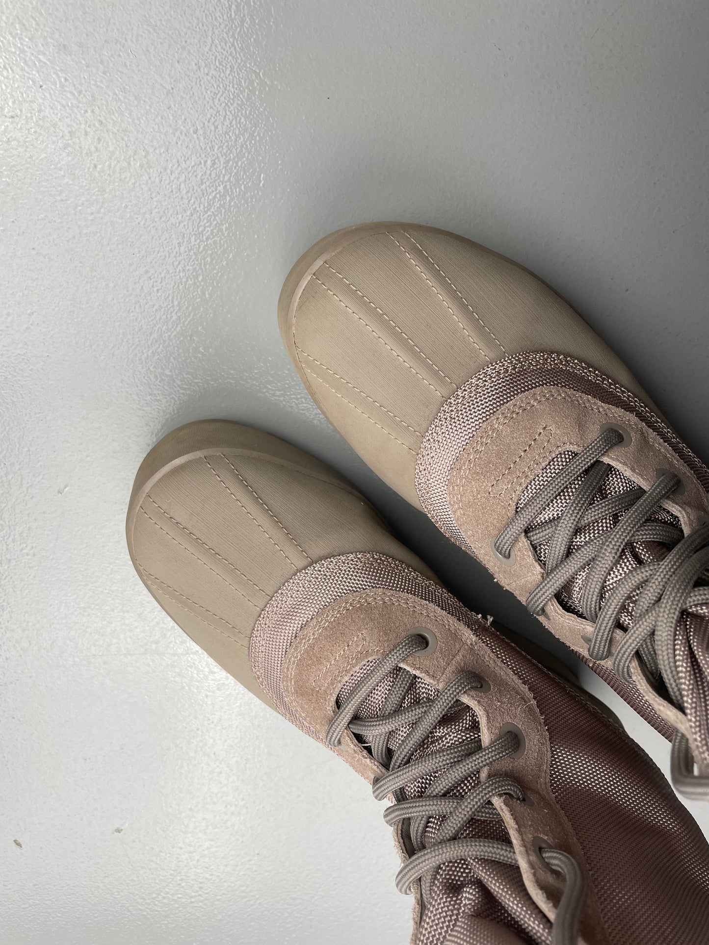 2015 adidas YEEZY Season 1 OG 950 boots (Moonrock) - size 41 1/3