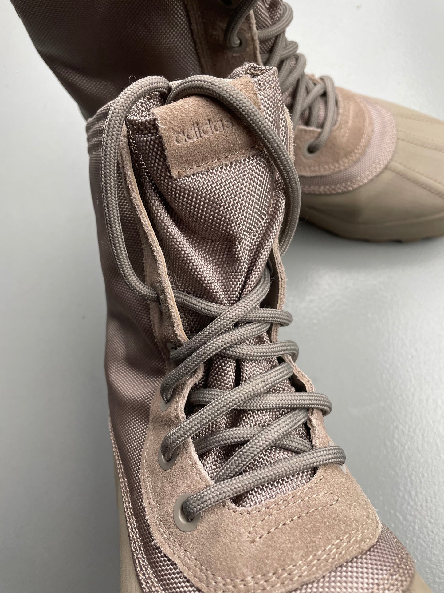 2015 adidas YEEZY Season 1 OG 950 boots (Moonrock) - size 41 1/3