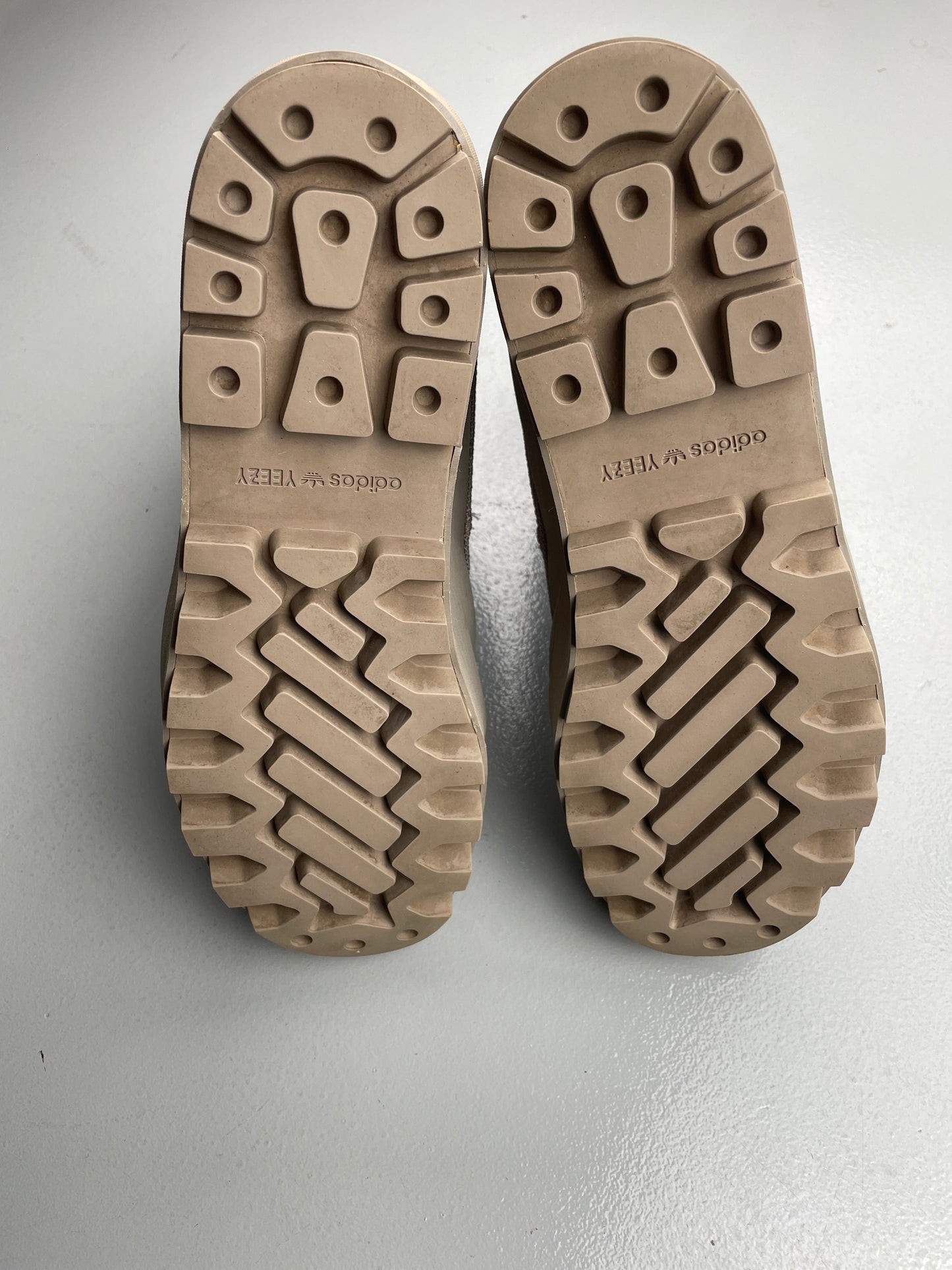 2015 adidas YEEZY Season 1 OG 950 boots (Moonrock) - size 41 1/3