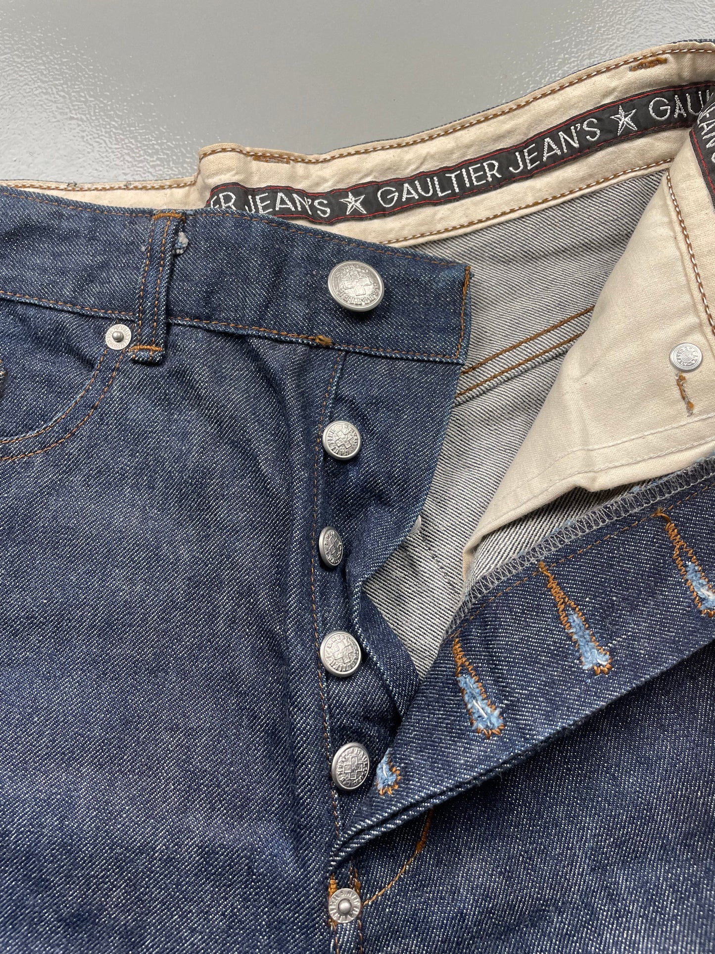 vintage Gaultier Jean's embroidered jeans - size 30