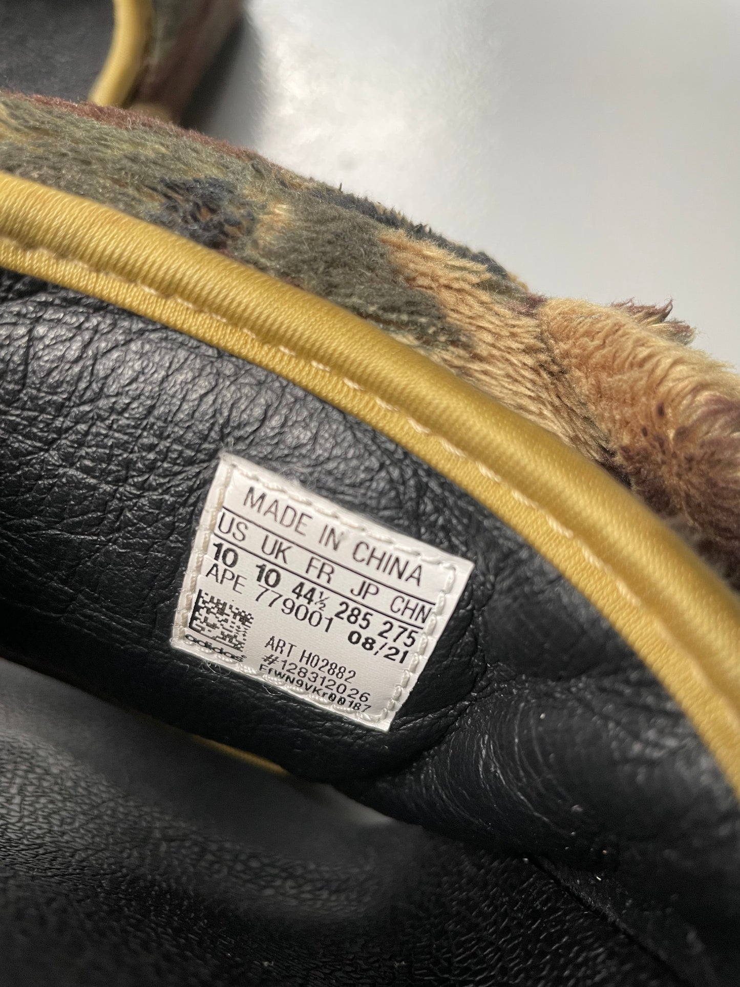 adidas Originals by Jeremy Scott 2021 JS Adilette Teddy - size 44.5