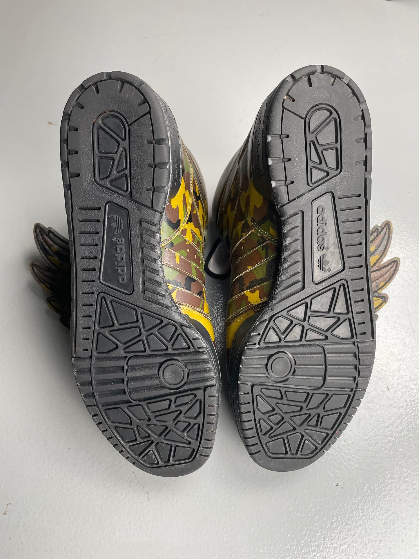 adidas Originals by Jeremy Scott A/W 2011 JS Wings Camo - size 45 1/3