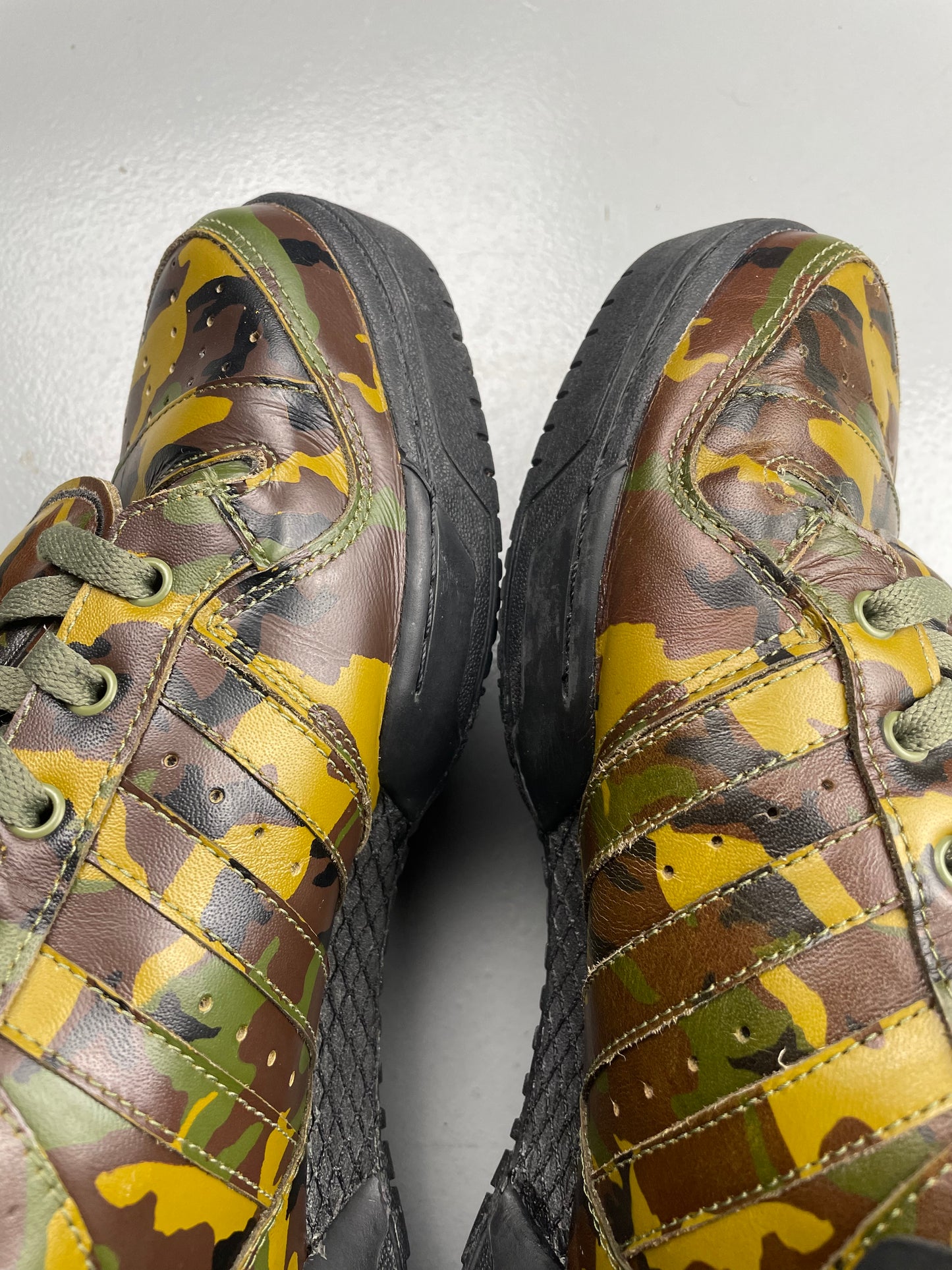 adidas Originals by Jeremy Scott A/W 2011 JS Wings Camo - size 45 1/3