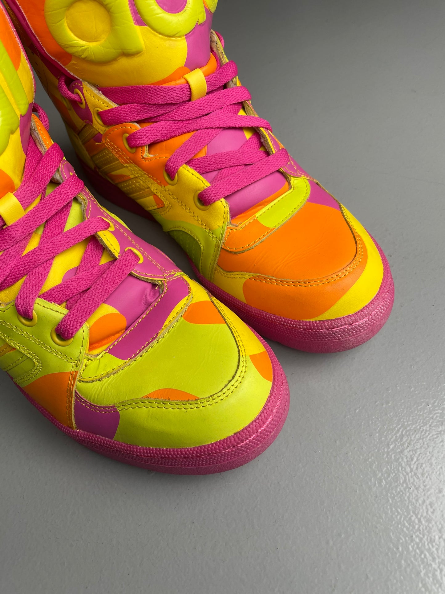 adidas Originals by Jeremy Scott A/W 2013 JS Instinct Hi Neon Camo - size 40 2/3