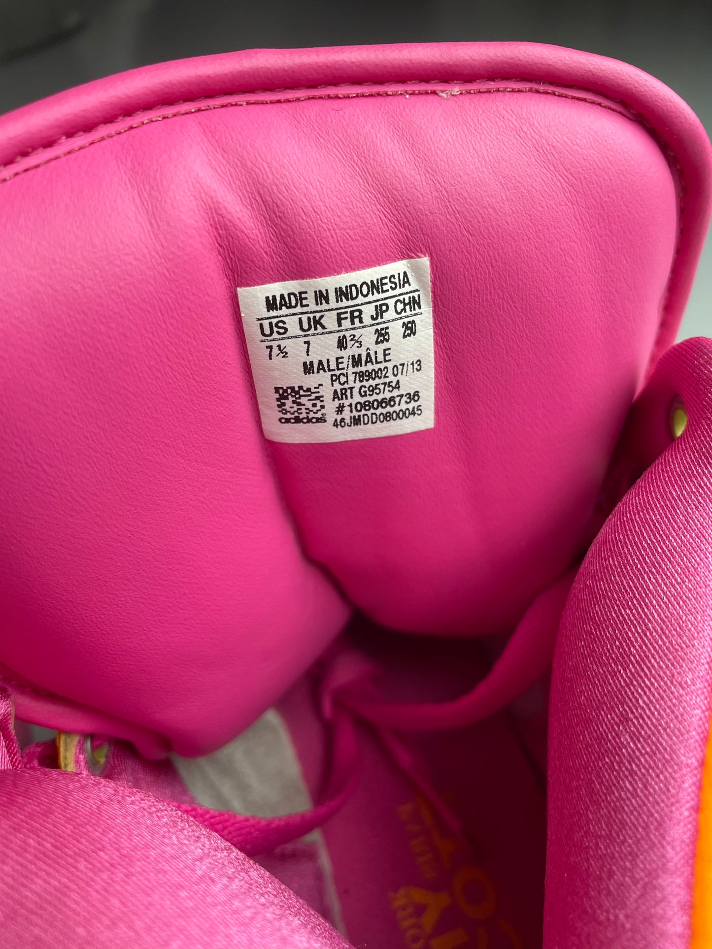 adidas Originals by Jeremy Scott A/W 2013 JS Instinct Hi Neon Camo - size 40 2/3