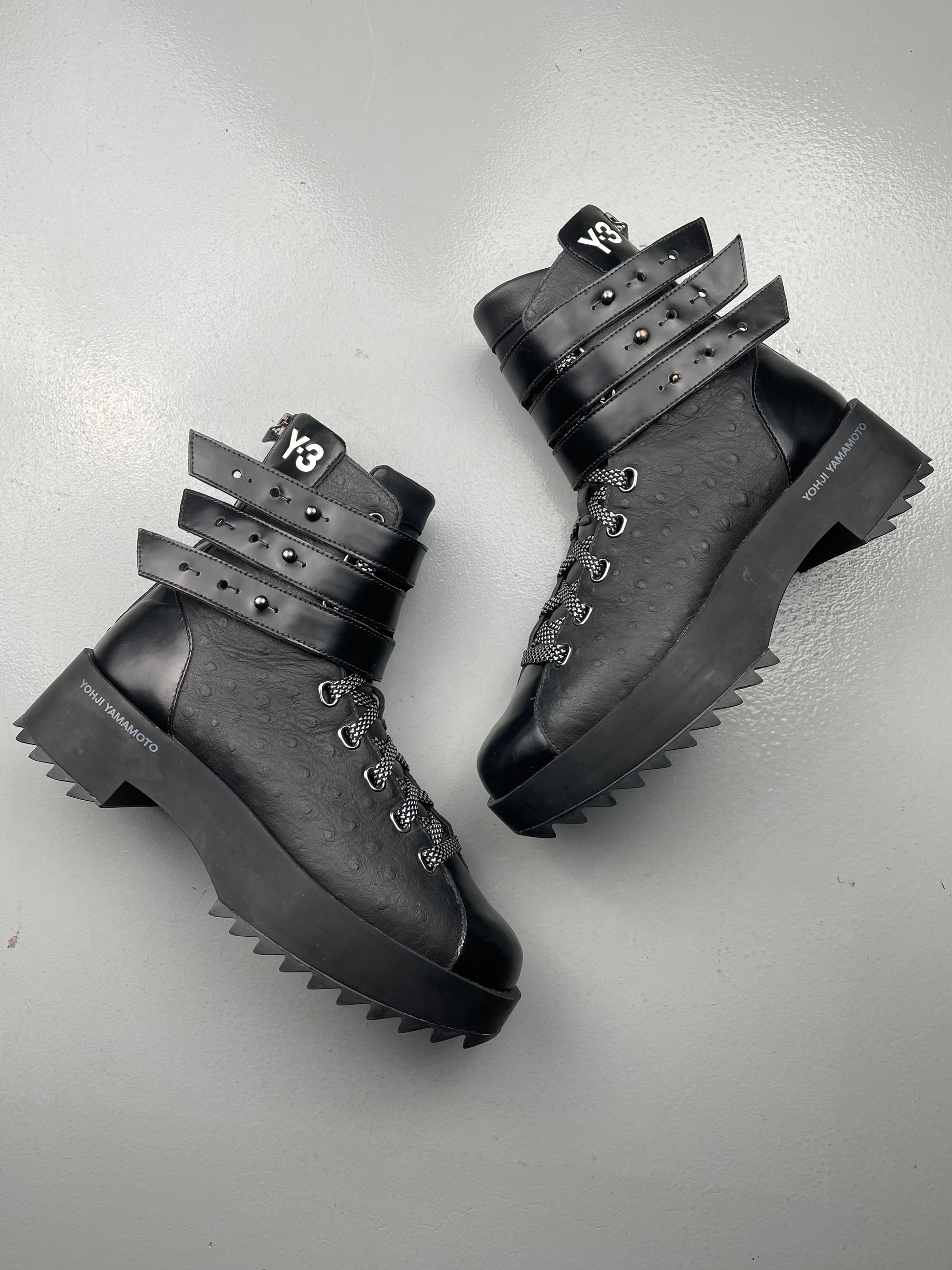 M18689 Y-3 HIKE STAR II