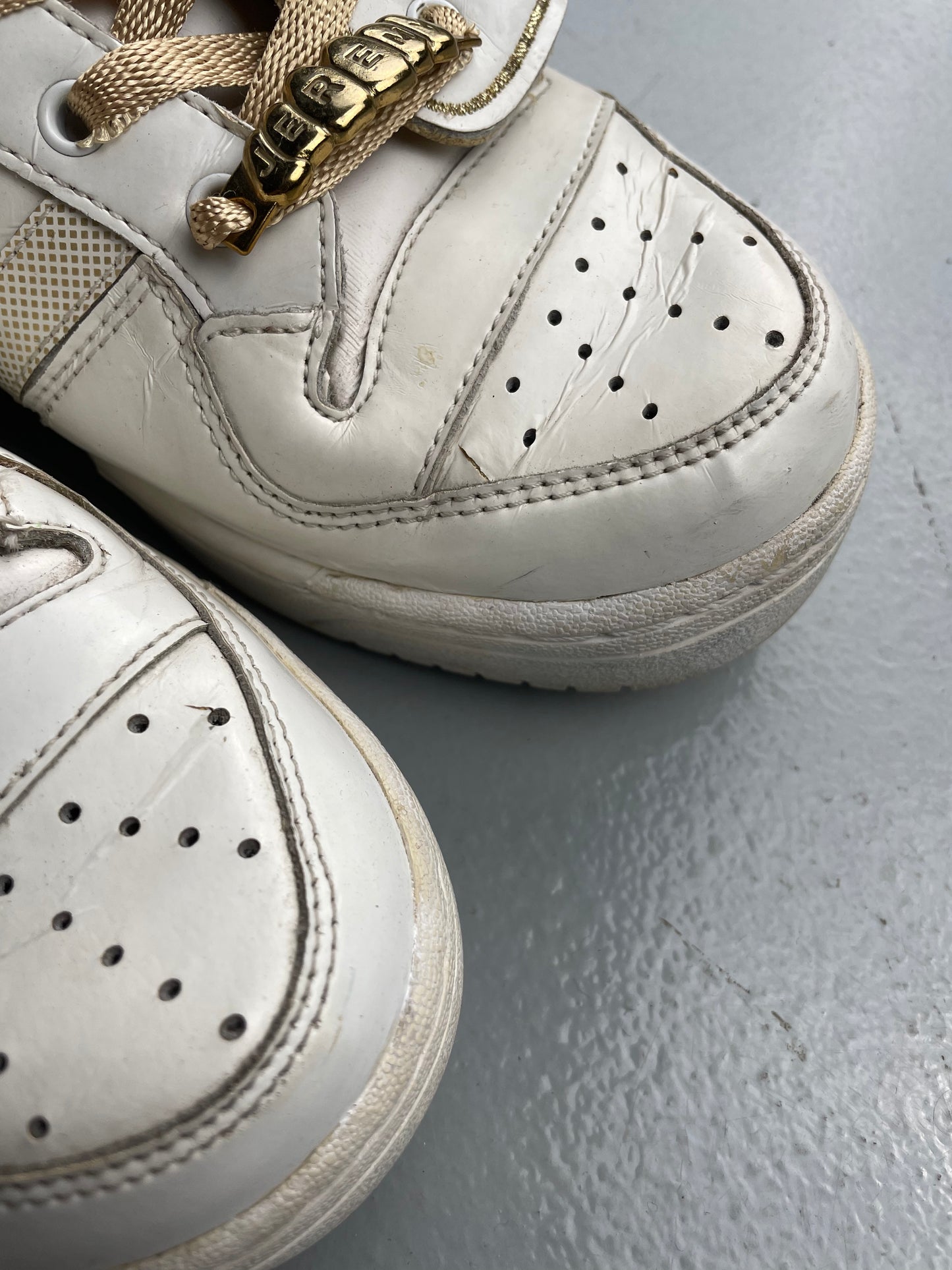 adidas Originals by Jeremy Scott S/S 2010 JS Wings (White/Gold) - size 43 1/3