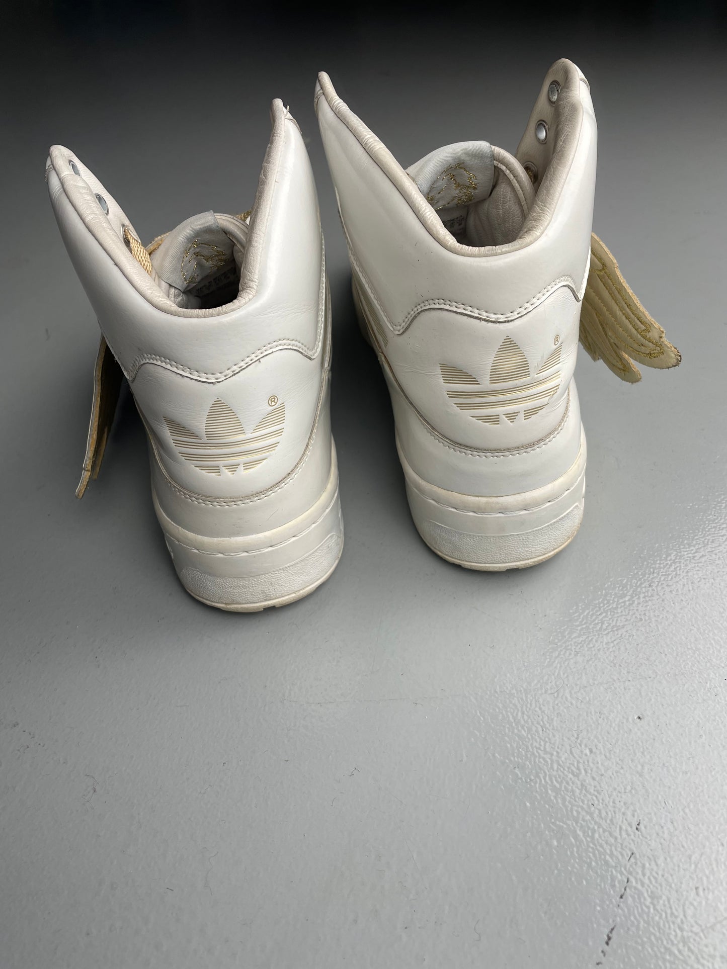 adidas Originals by Jeremy Scott S/S 2010 JS Wings (White/Gold) - size 43 1/3