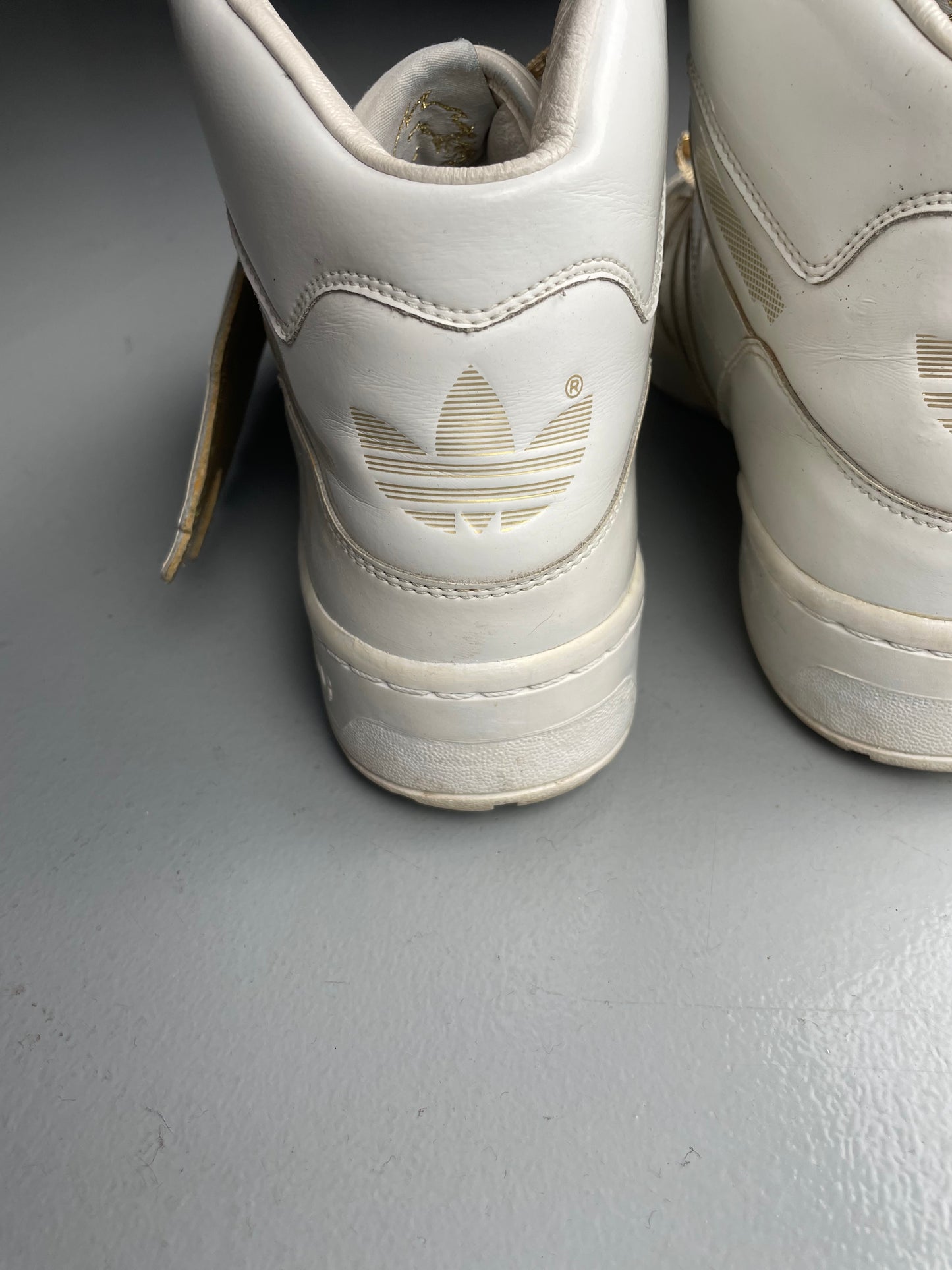 adidas Originals by Jeremy Scott S/S 2010 JS Wings (White/Gold) - size 43 1/3
