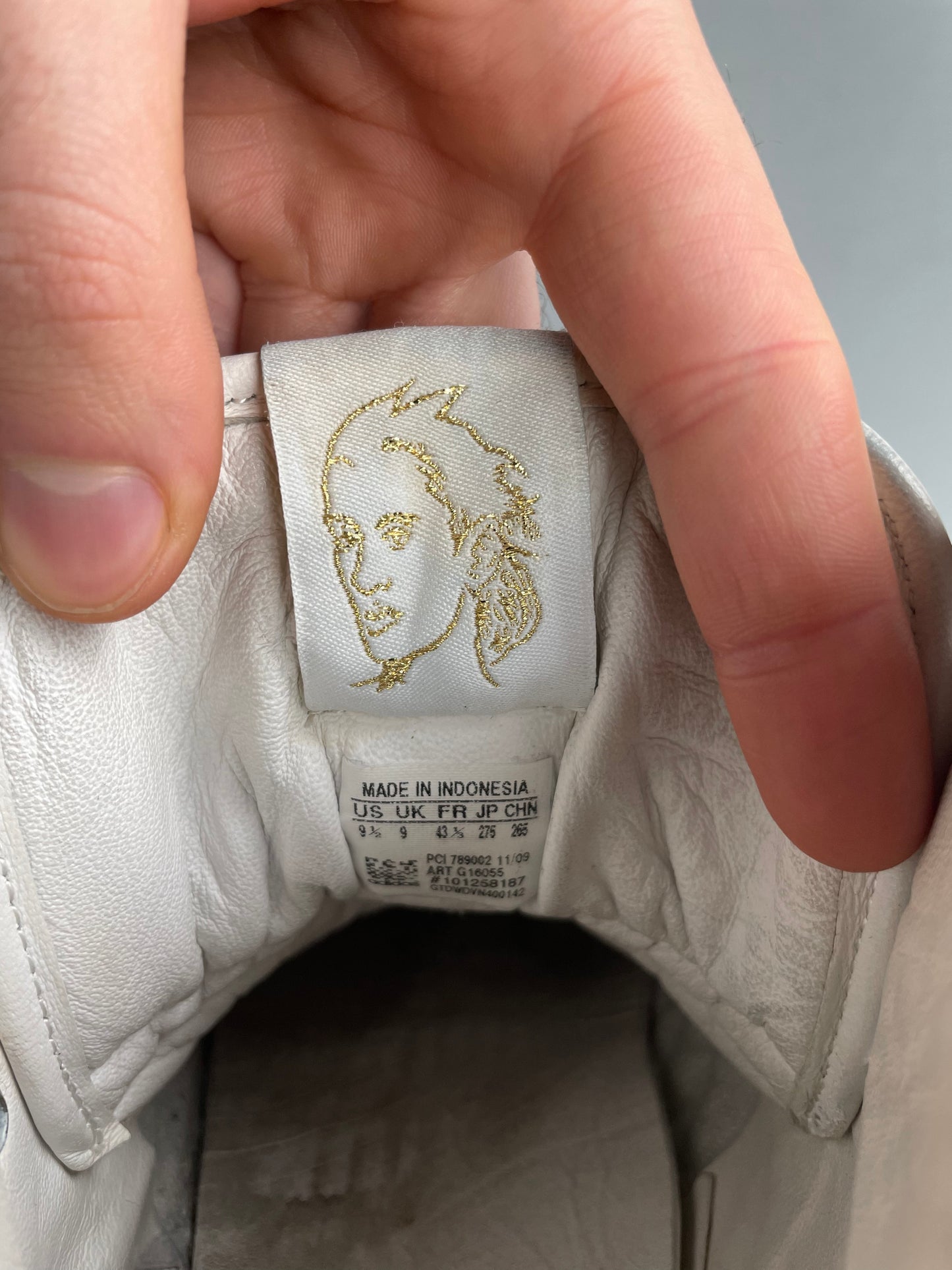 adidas Originals by Jeremy Scott S/S 2010 JS Wings (White/Gold) - size 43 1/3