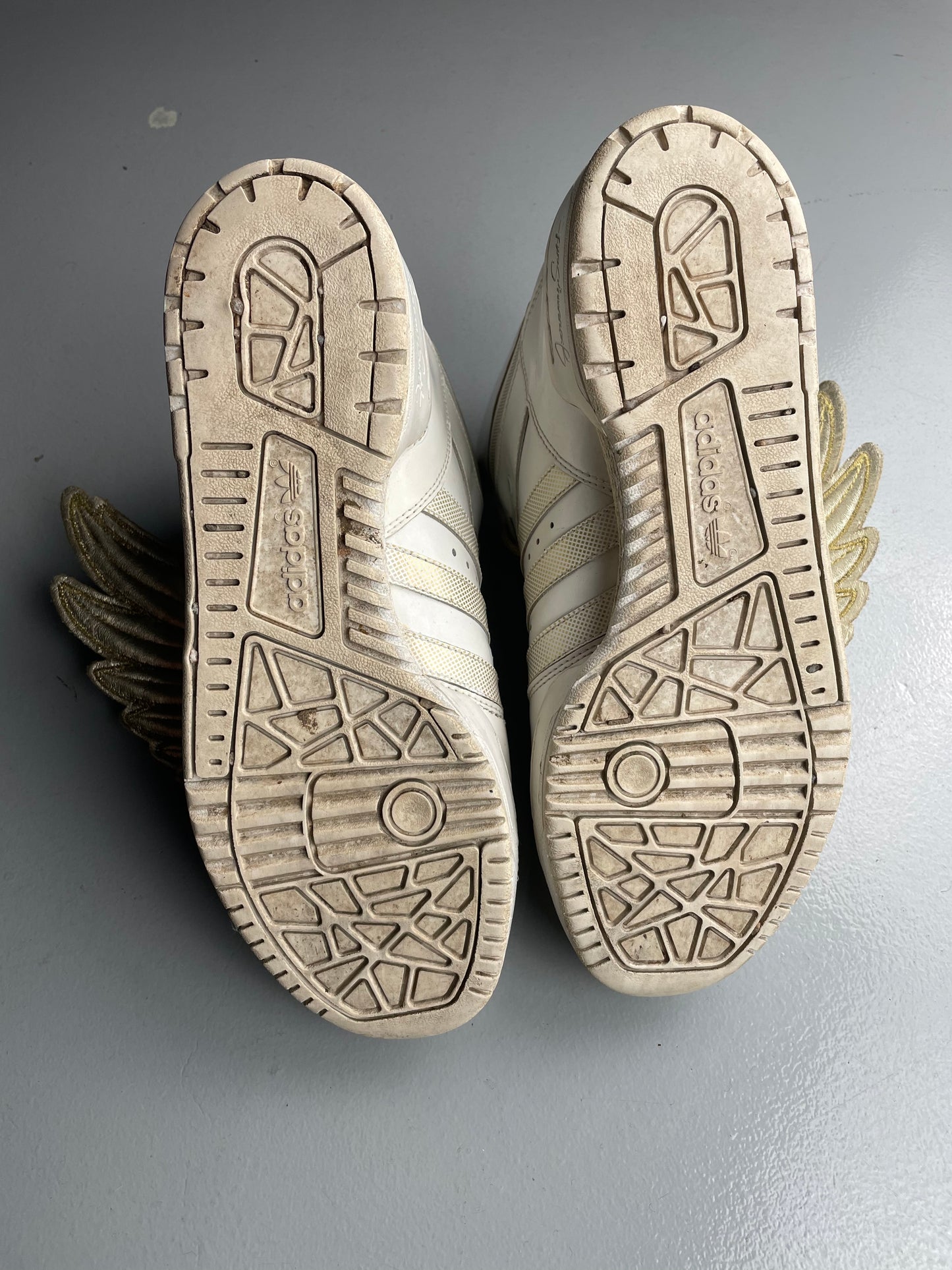 adidas Originals by Jeremy Scott S/S 2010 JS Wings (White/Gold) - size 43 1/3