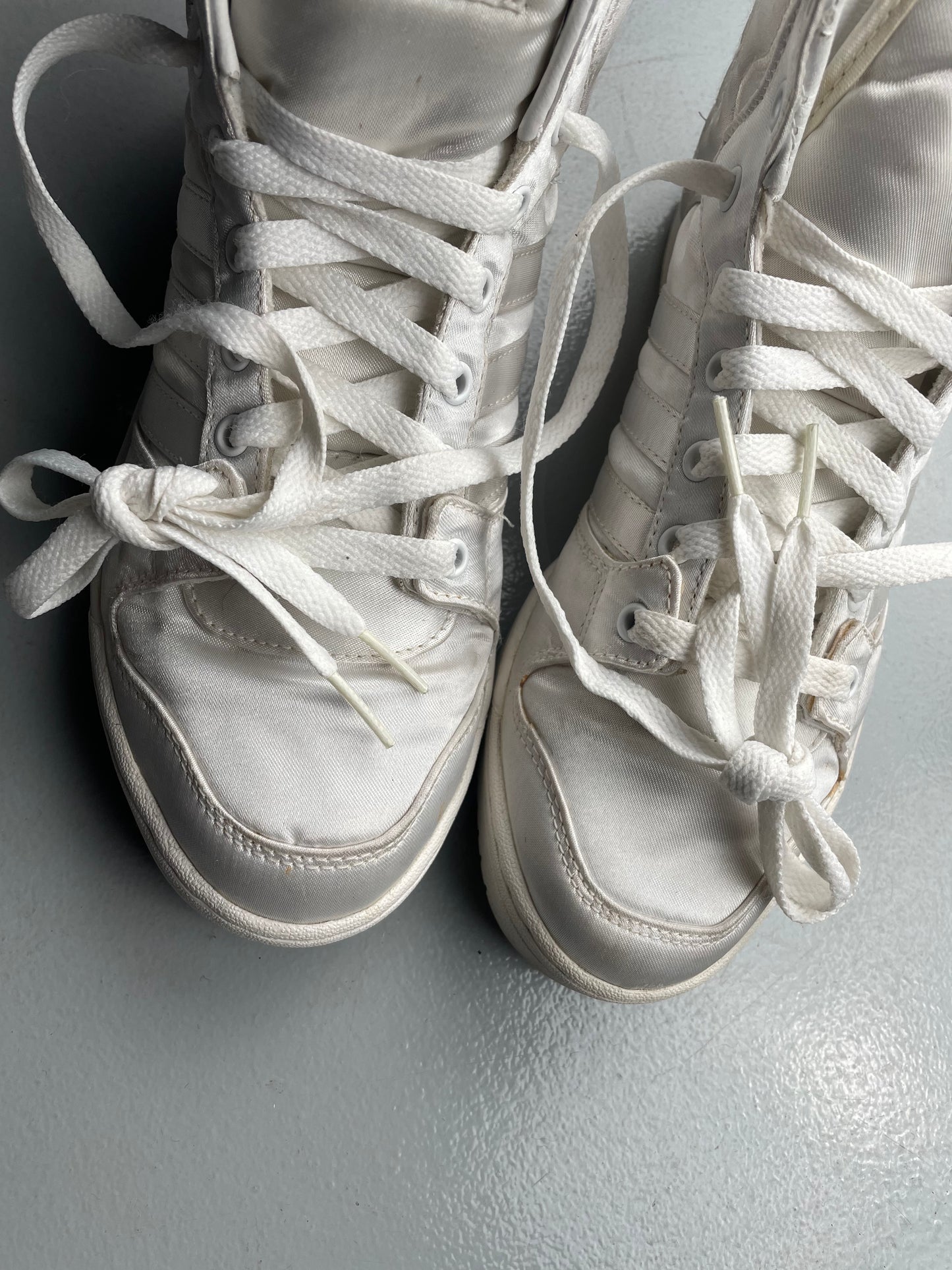 adidas Originals by Jeremy Scott X 2NE1 A/W 2011 JS Wings 2.0 "Satin" - size 39 1/3