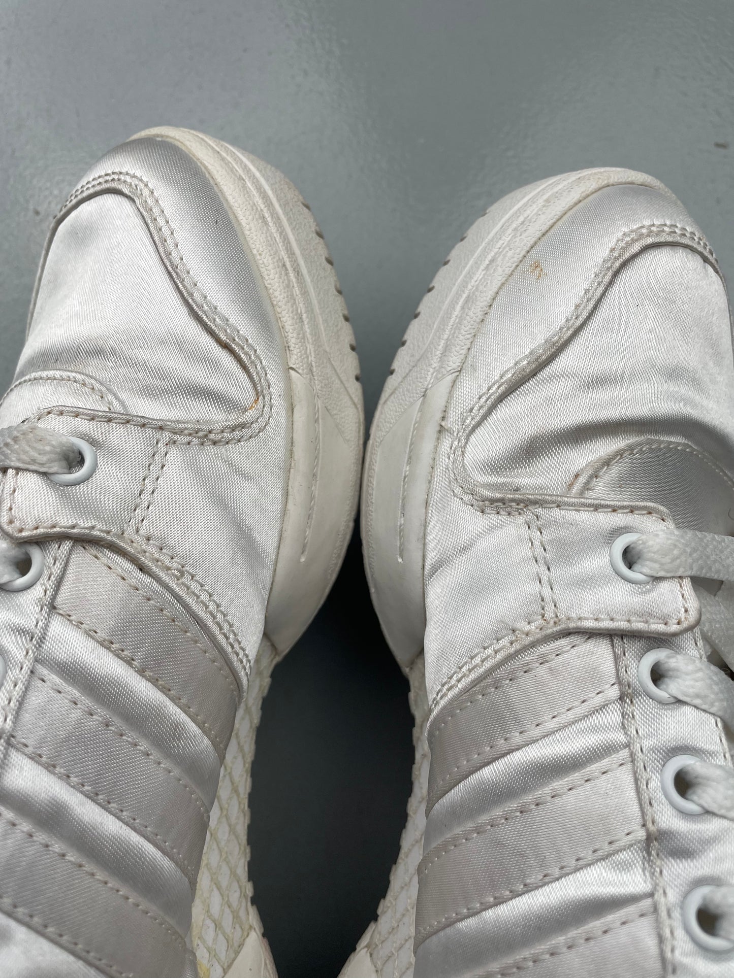 adidas Originals by Jeremy Scott X 2NE1 A/W 2011 JS Wings 2.0 "Satin" - size 39 1/3