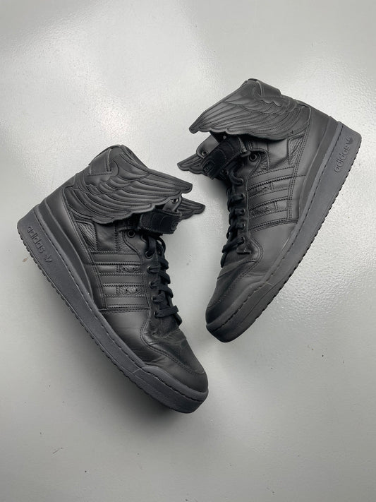 adidas Originals by Jeremy Scott 2022 JS Wings 4.0 (black) - size 48 2/3