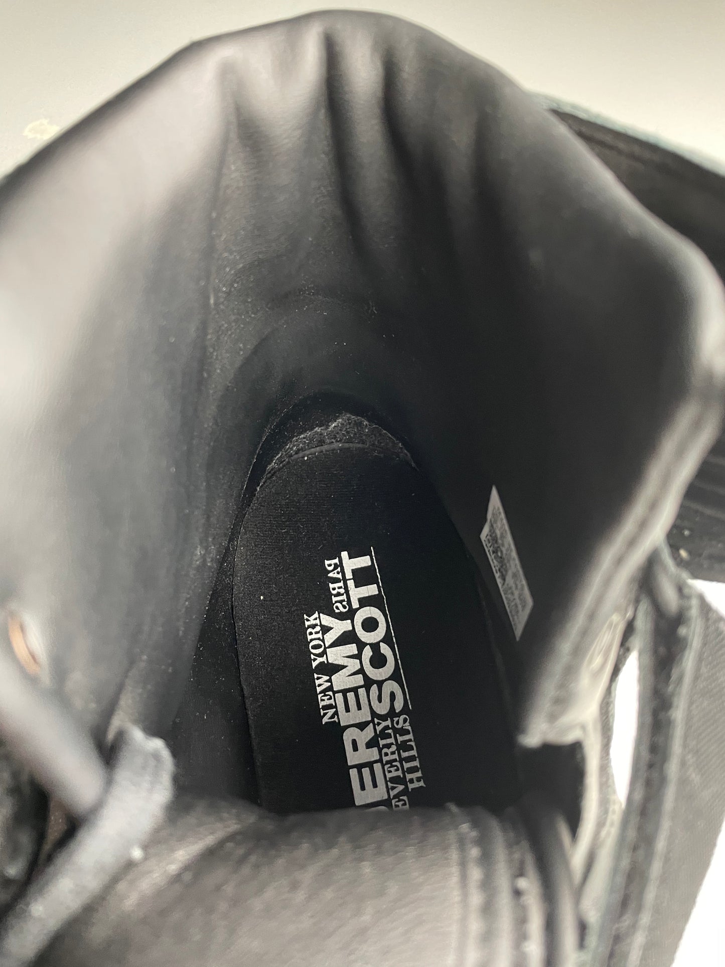 adidas Originals by Jeremy Scott 2022 JS Wings 4.0 (black) - size 48 2/3