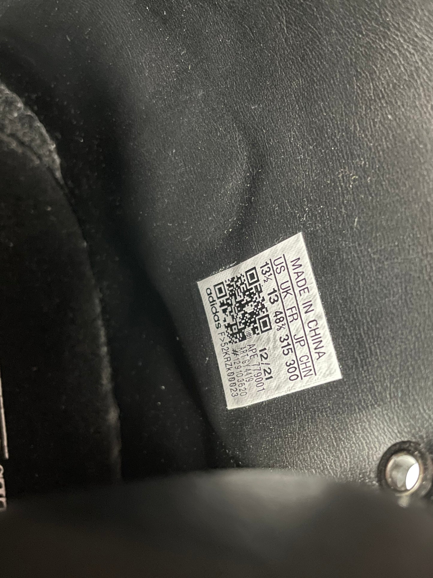 adidas Originals by Jeremy Scott 2022 JS Wings 4.0 (black) - size 48 2/3