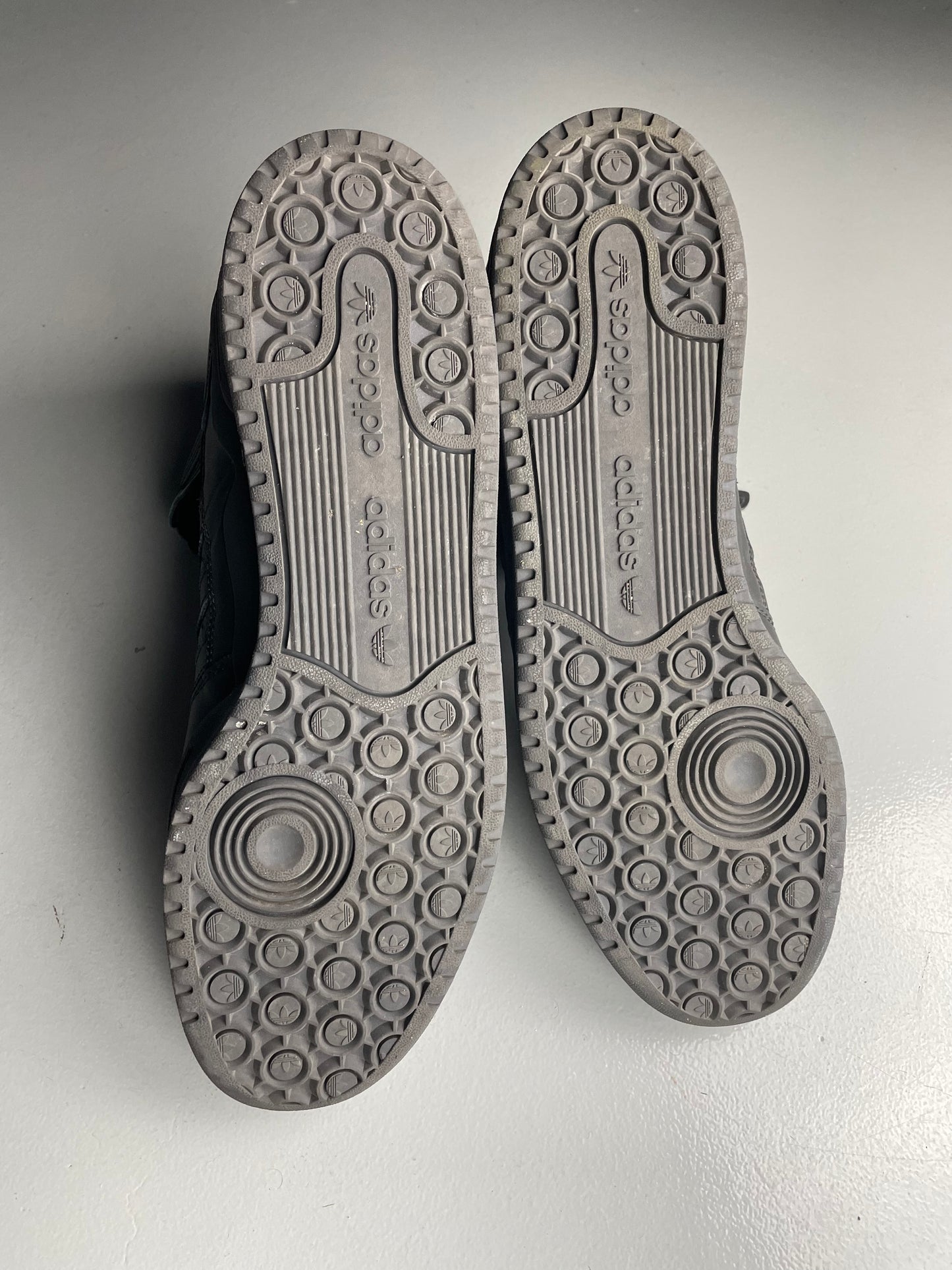 adidas Originals by Jeremy Scott 2022 JS Wings 4.0 (black) - size 48 2/3