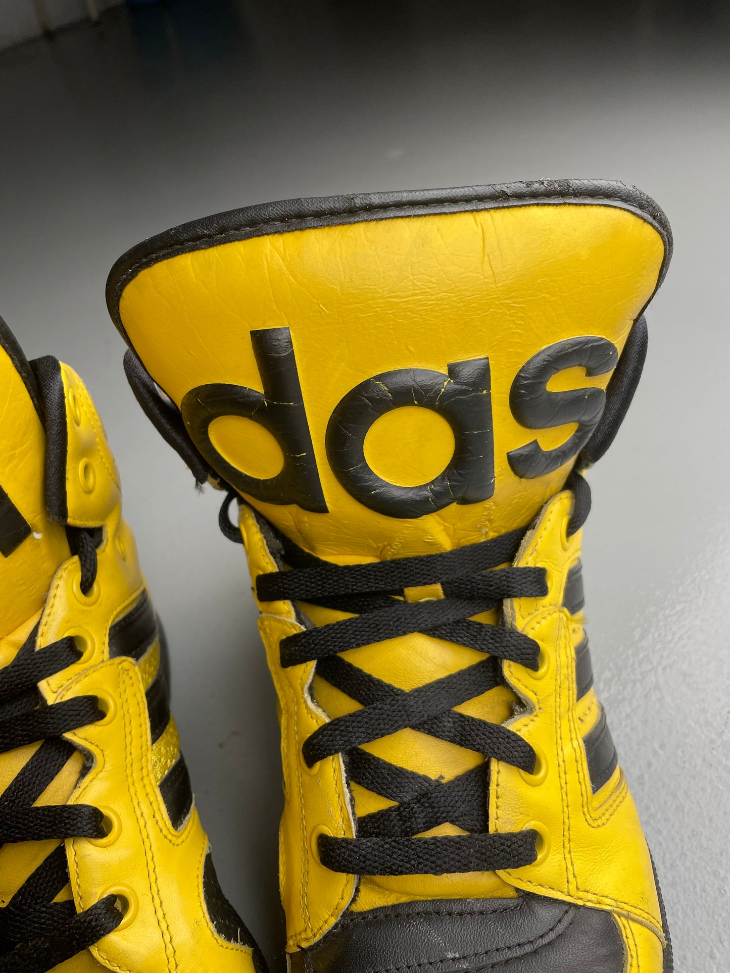 adidas Originals by Jeremy Scott S/S 2012 JS Instinct Hi (black/yellow) - size 42