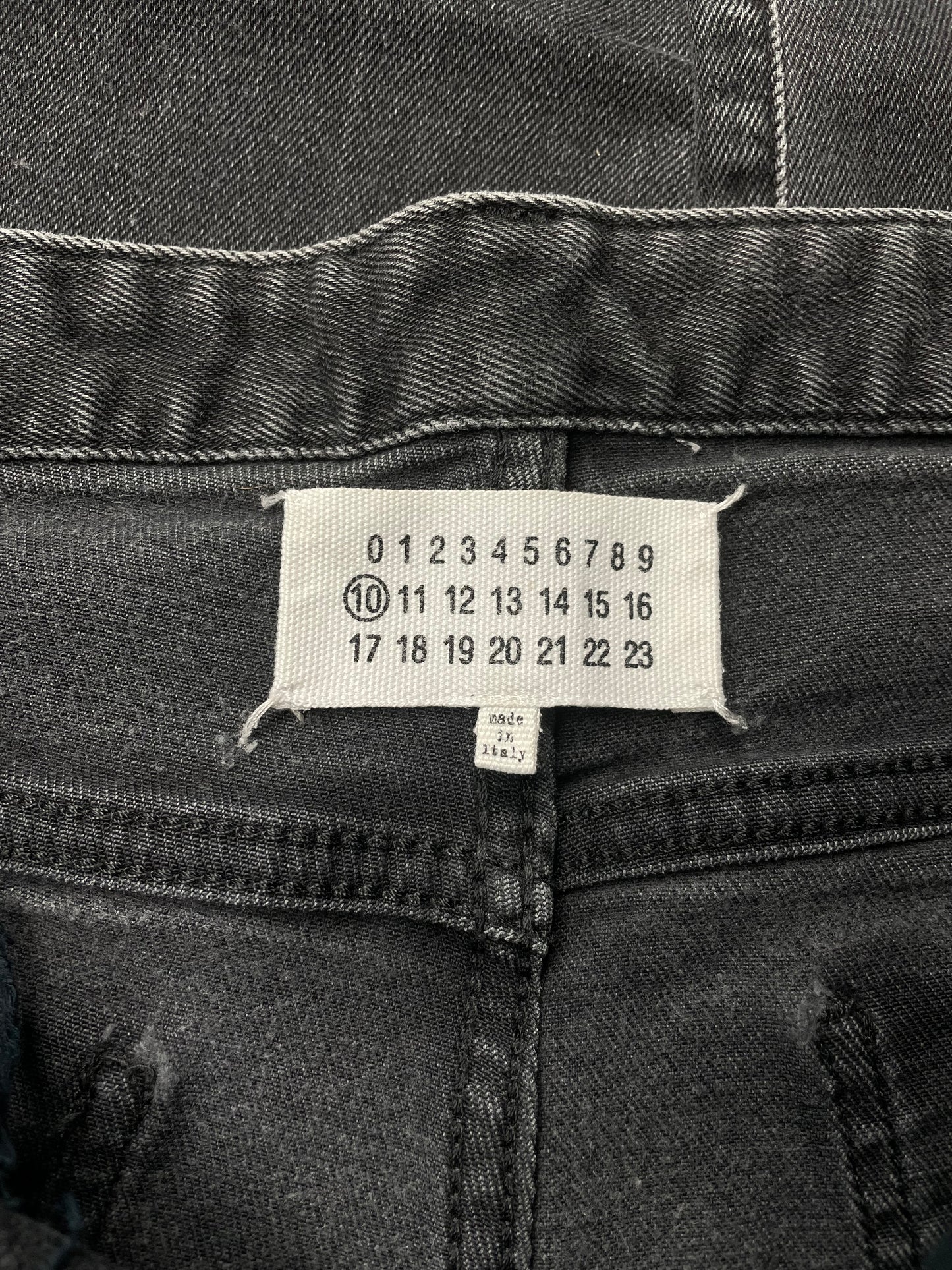 Maison Martin Margiela A/W 2015 slim fit jeans - size 46