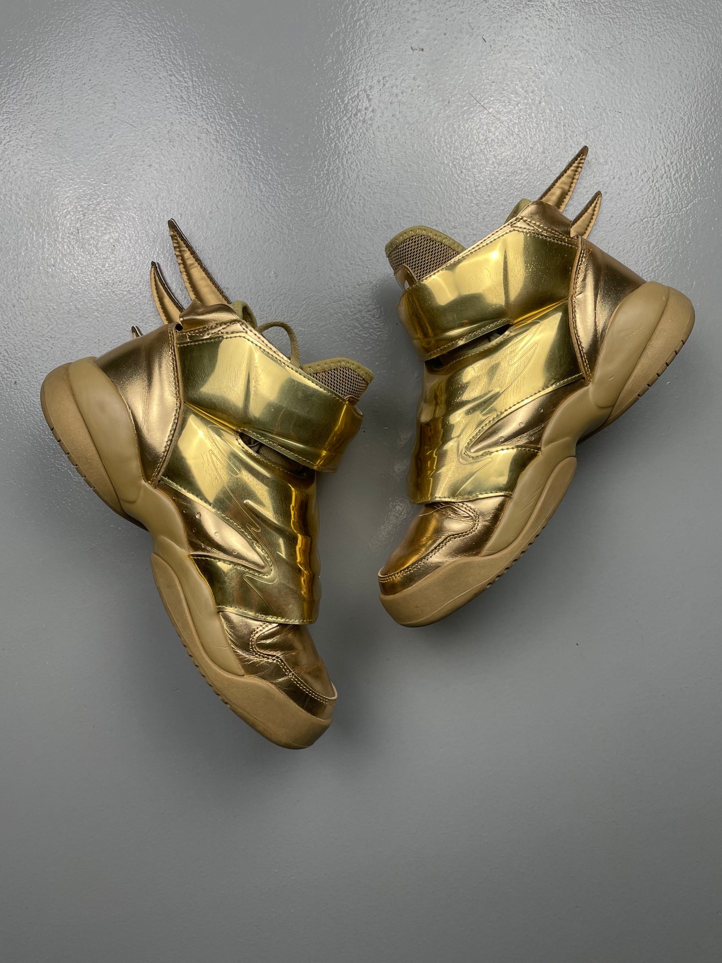 adidas Originals by Jeremy Scott S/S 2015 JS Wings 3.0 (Gold) - size 40
